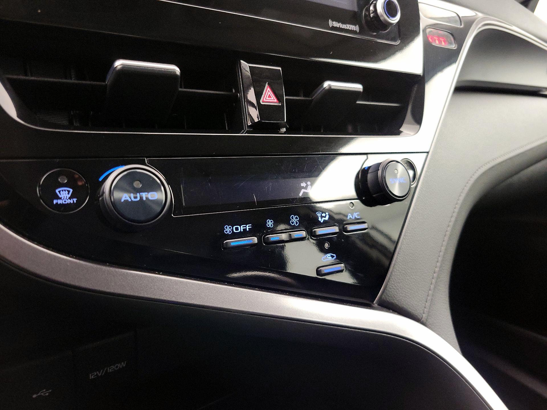 Thumbnail: 2024 Toyota Camry - 16