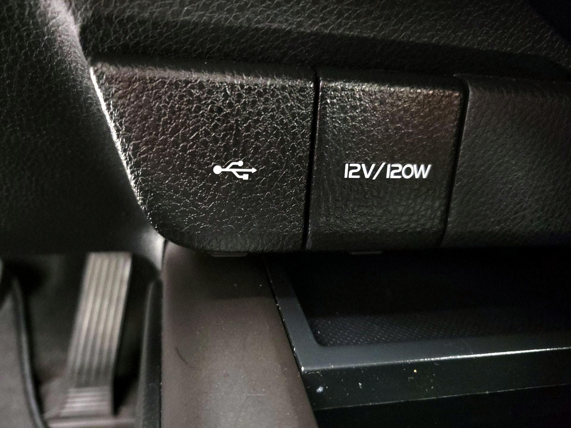 Thumbnail: 2024 Toyota Camry - 18