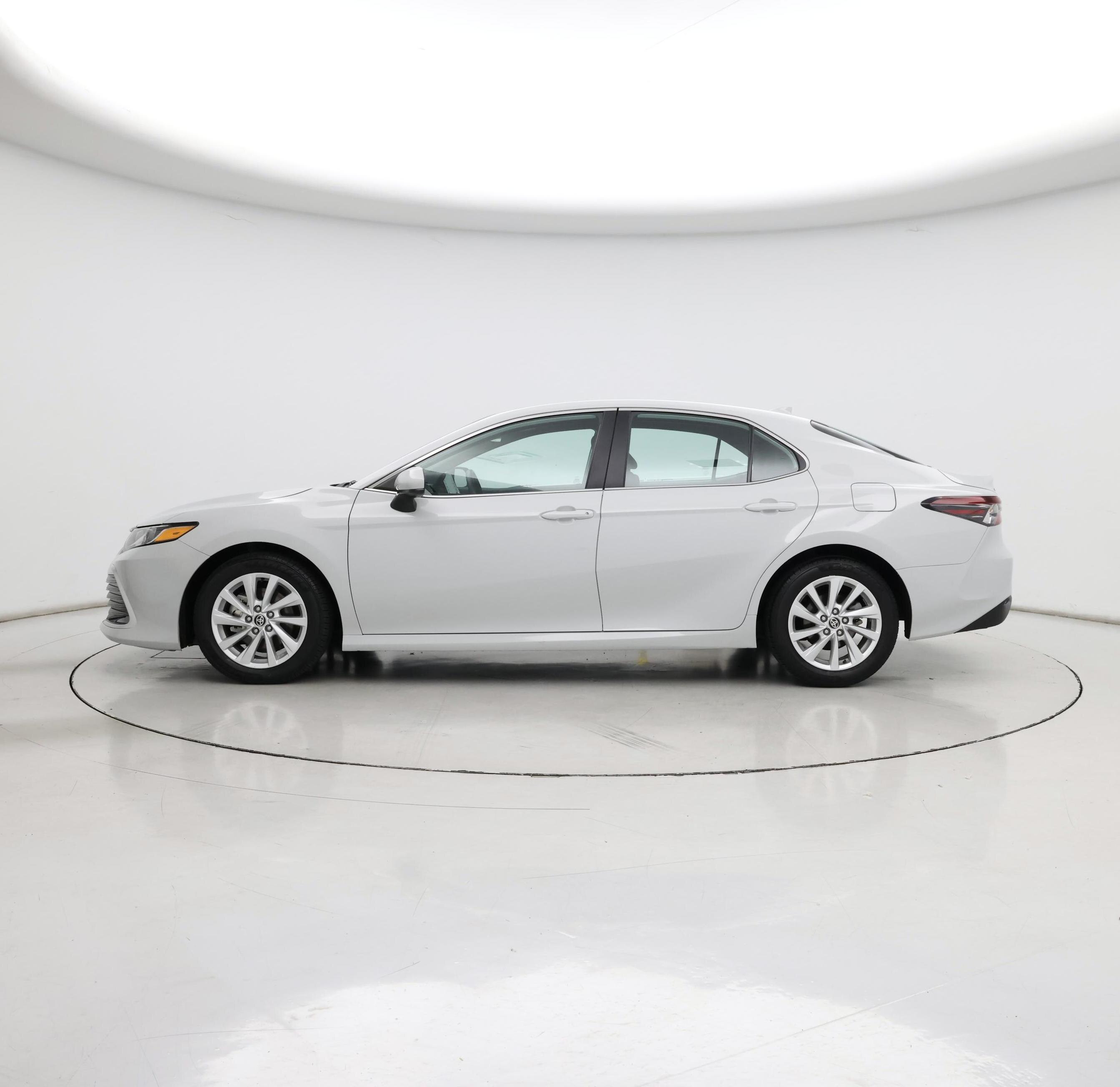 Thumbnail: 2024 Toyota Camry - 3