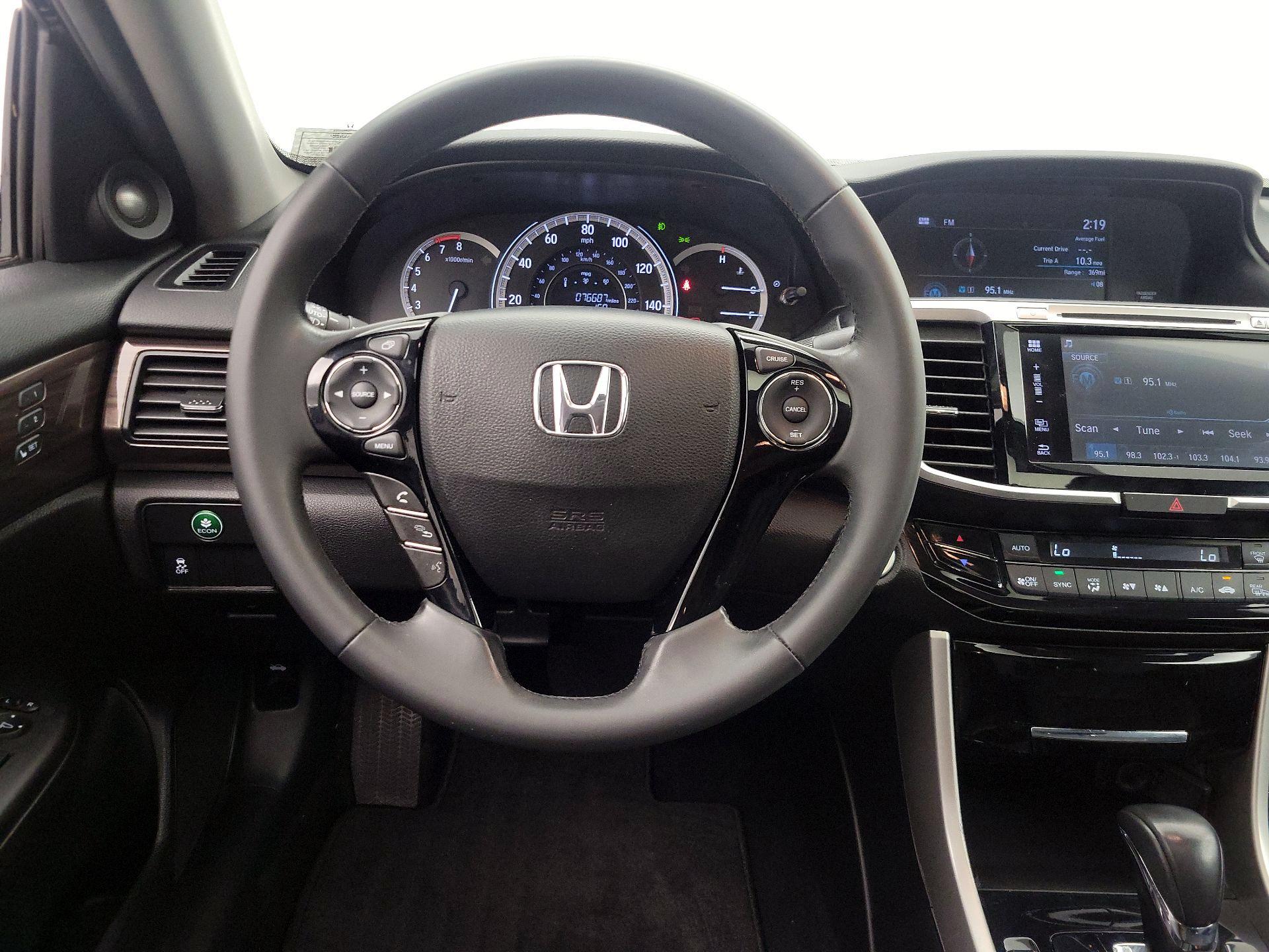 Thumbnail: 2017 Honda Accord - 10