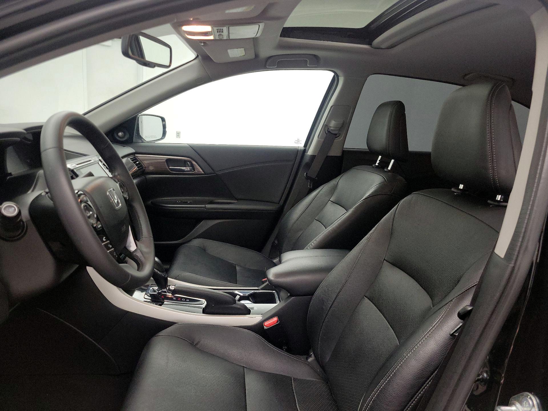 Thumbnail: 2017 Honda Accord - 11