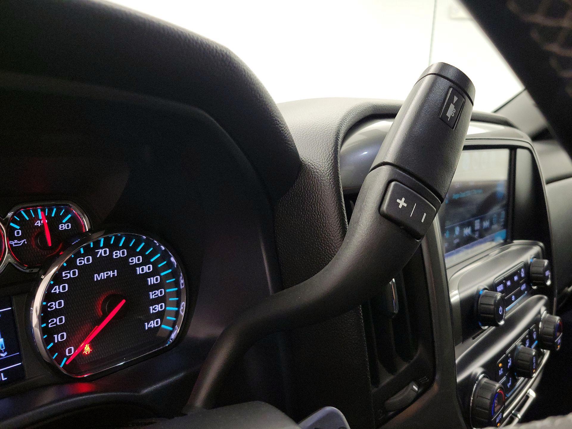 Thumbnail: 2018 Chevrolet Silverado 1500 - 17