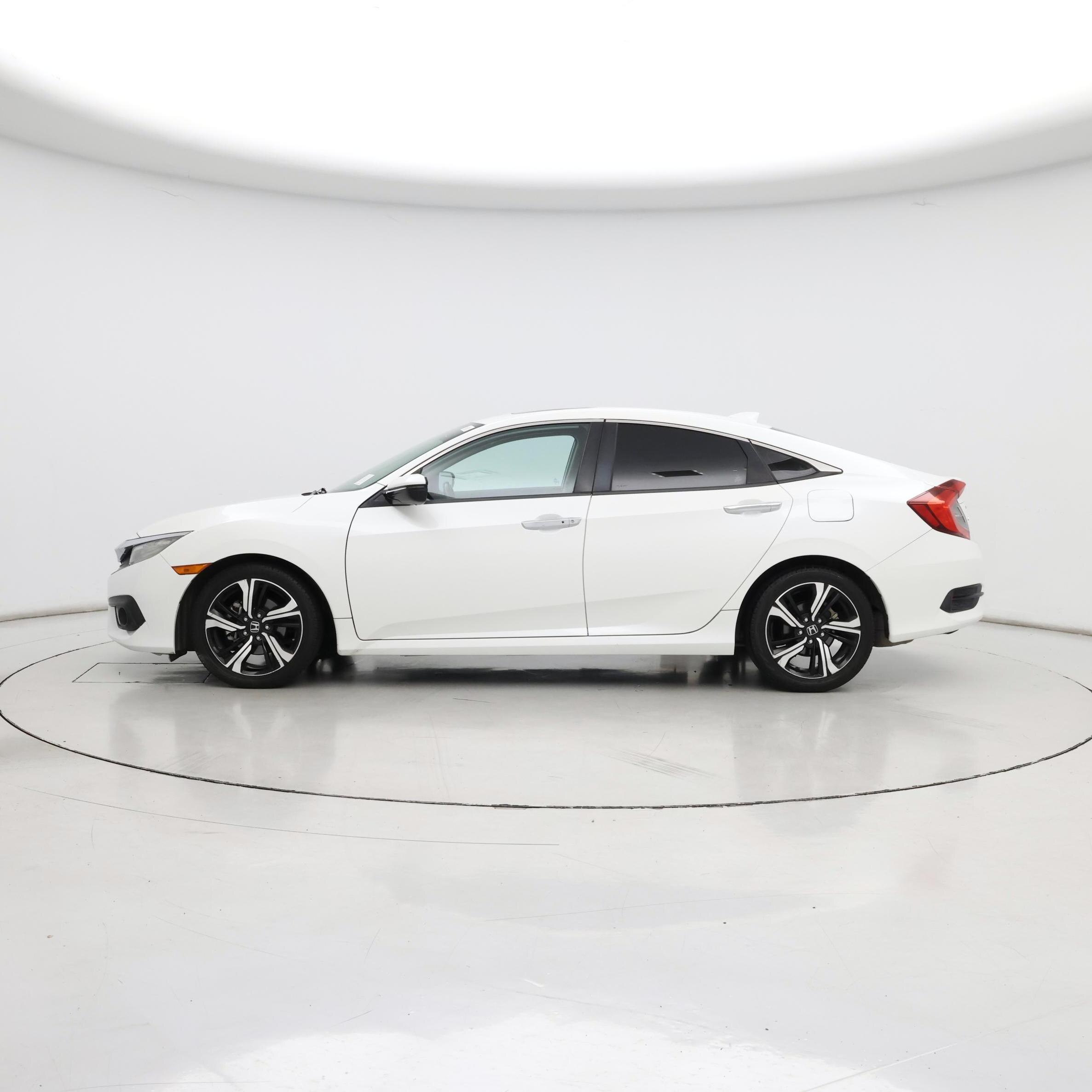 Thumbnail: 2016 Honda Civic - 3