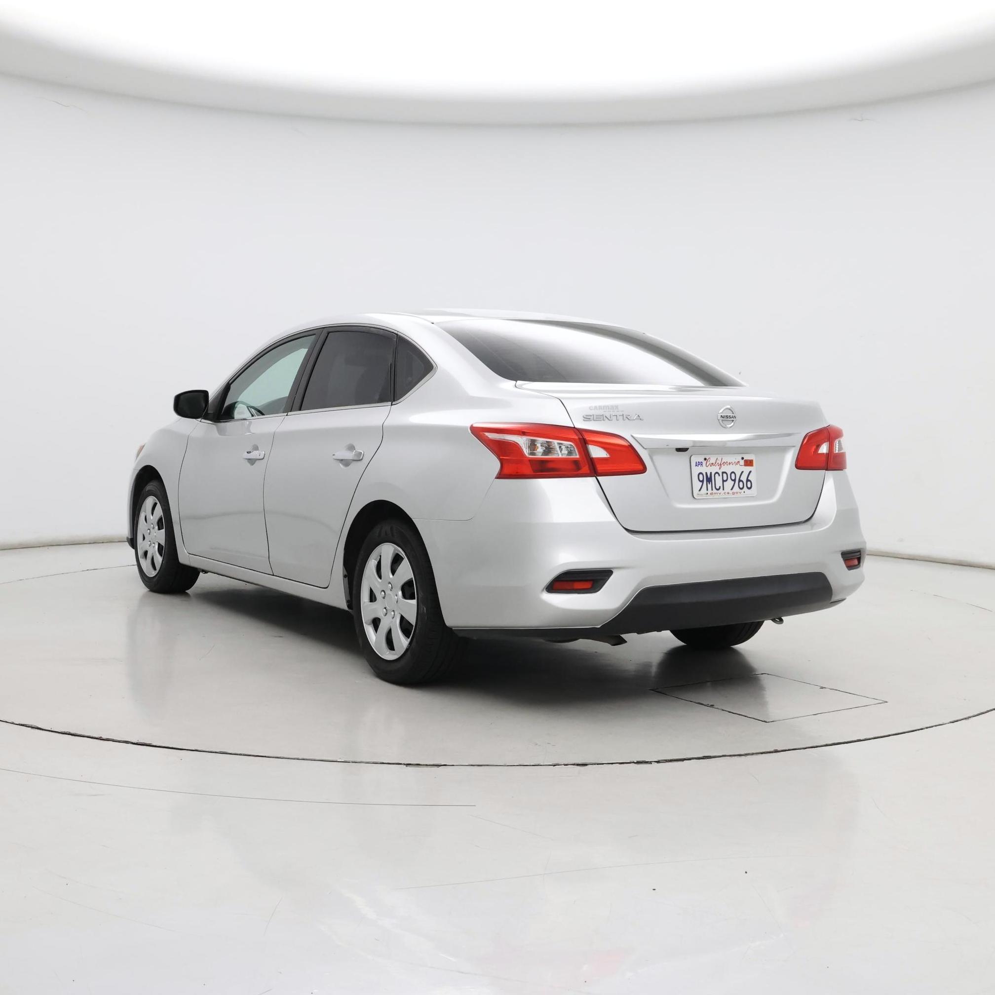 Thumbnail: 2019 Nissan Sentra - 2