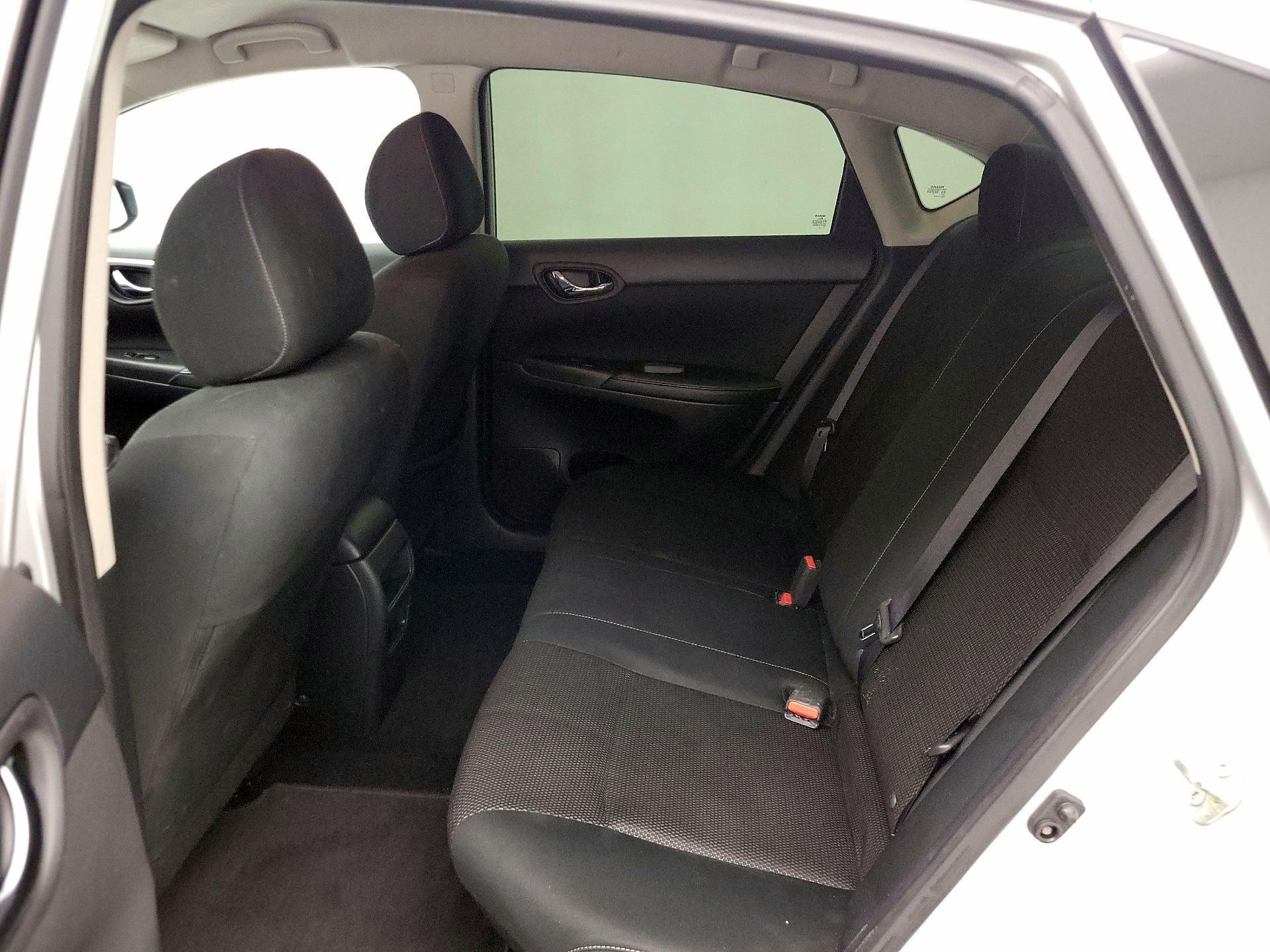 Thumbnail: 2019 Nissan Sentra - 19