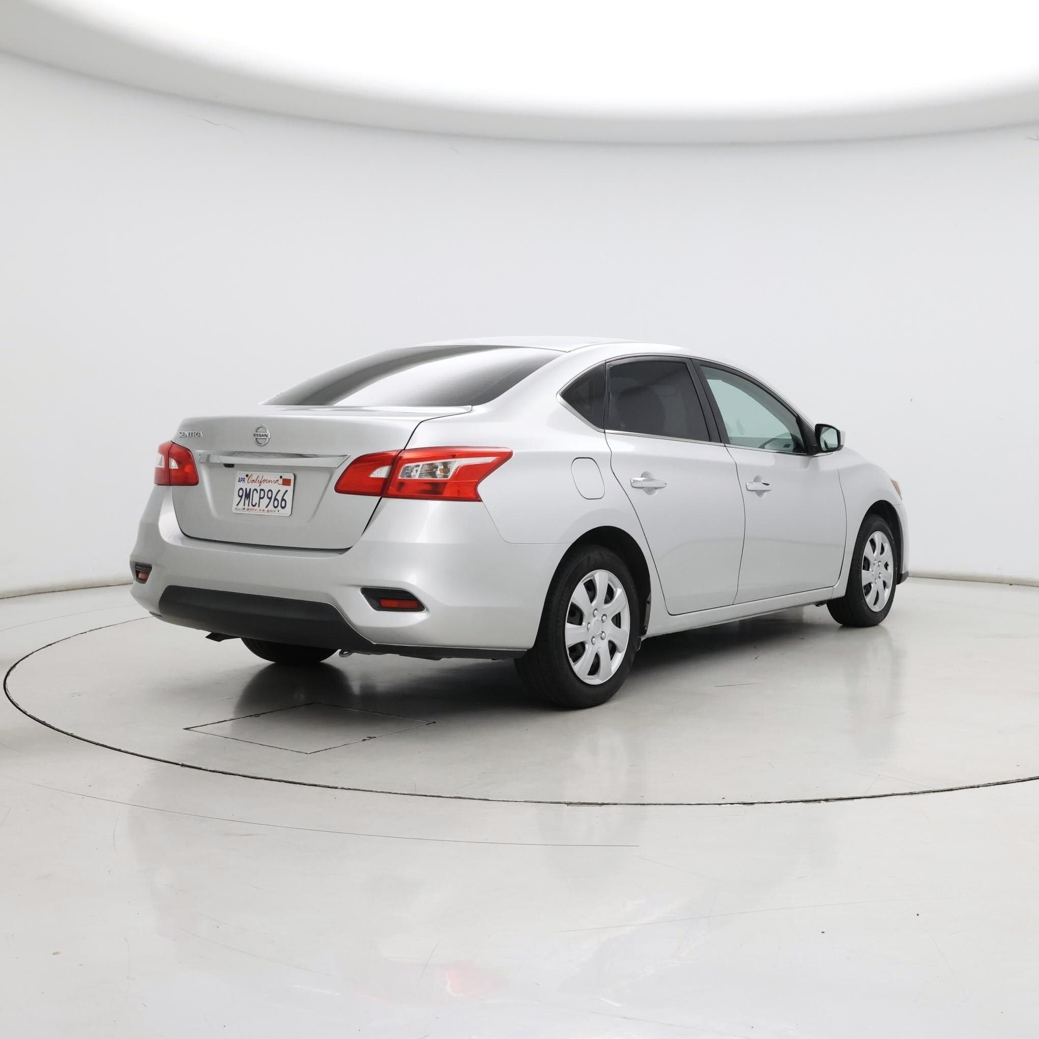 Thumbnail: 2019 Nissan Sentra - 8