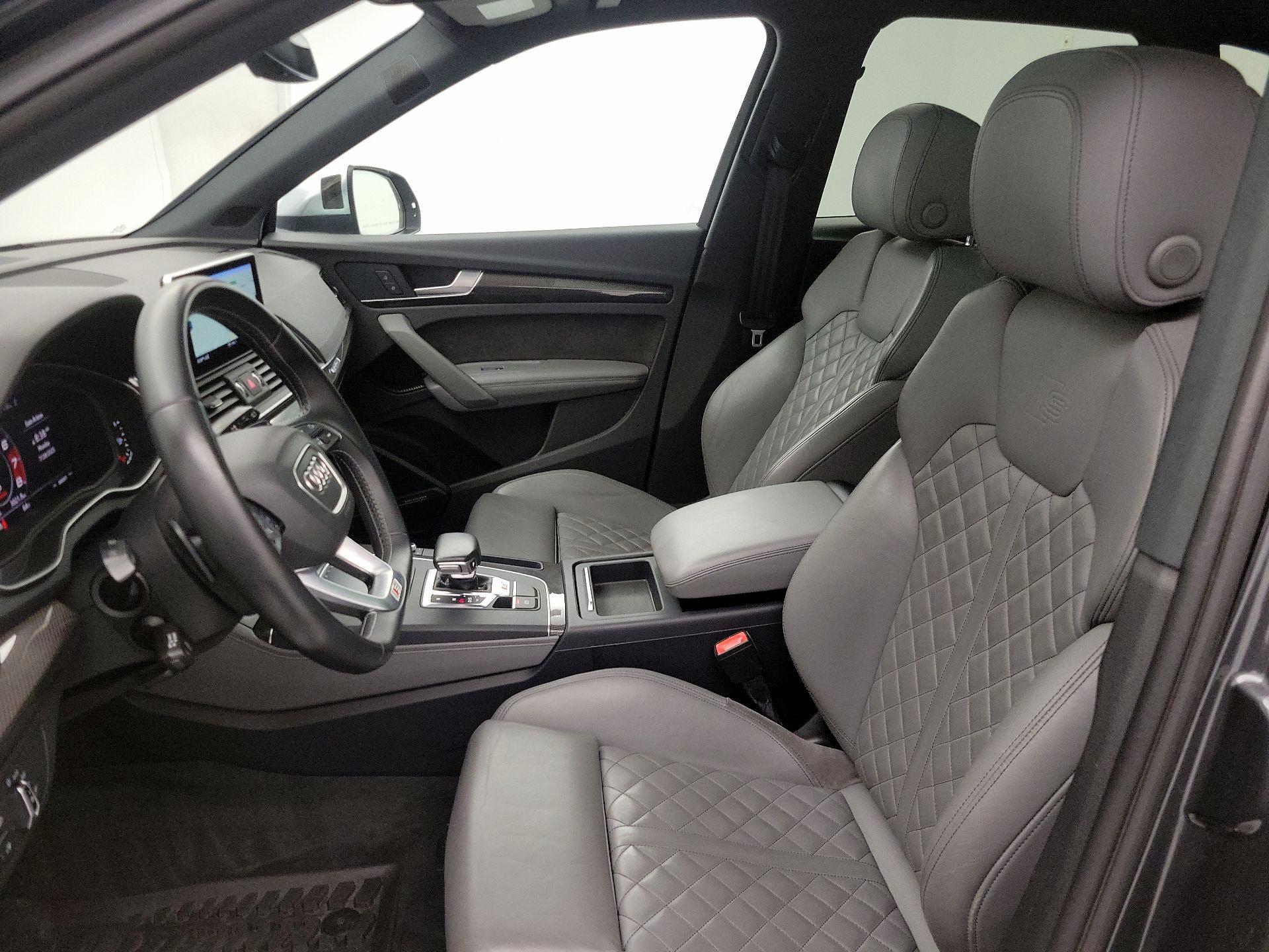 Thumbnail: 2018 Audi SQ5 - 11