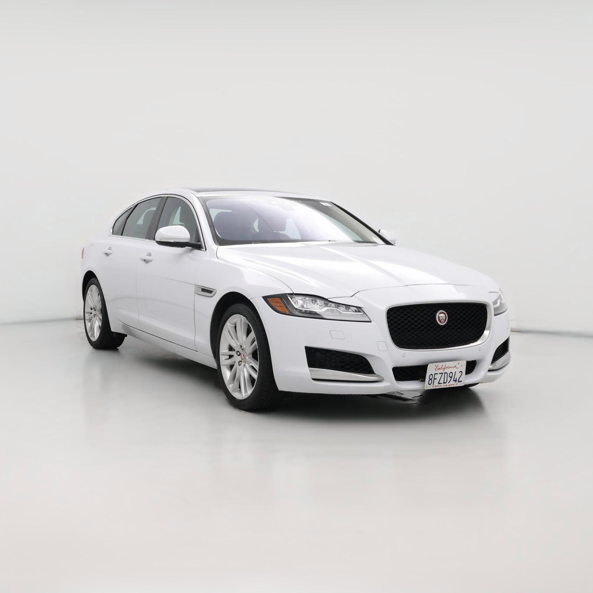 Thumbnail: 2018 Jaguar XF - 1