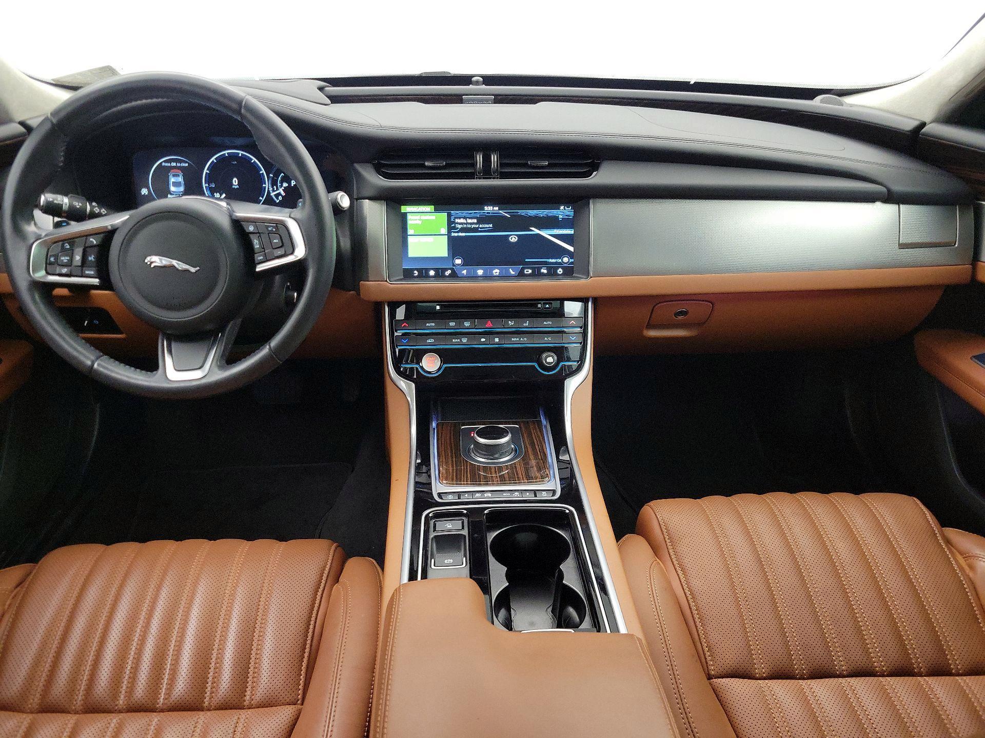 Thumbnail: 2018 Jaguar XF - 9