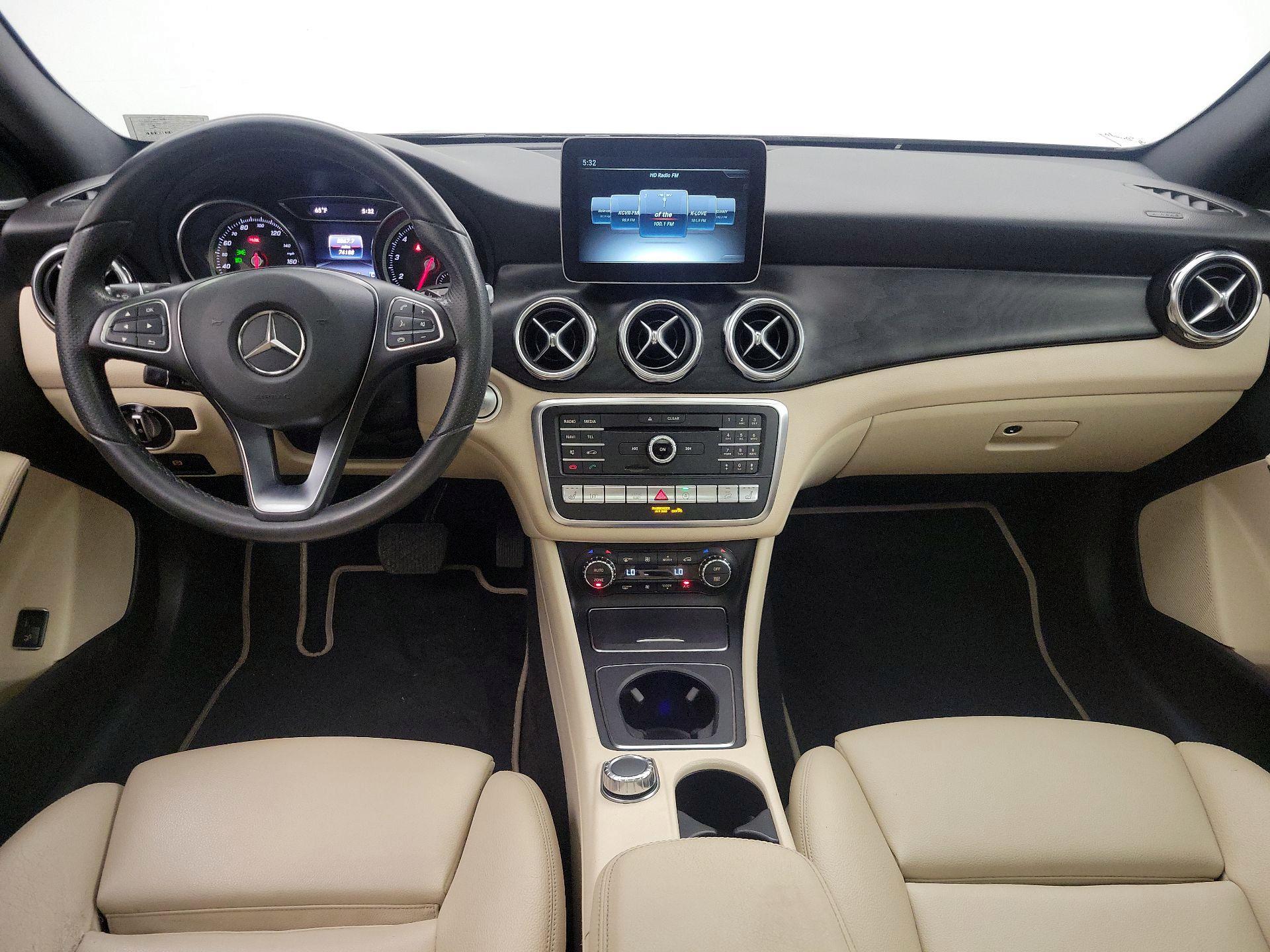 Thumbnail: 2018 Mercedes-Benz GLA - 9