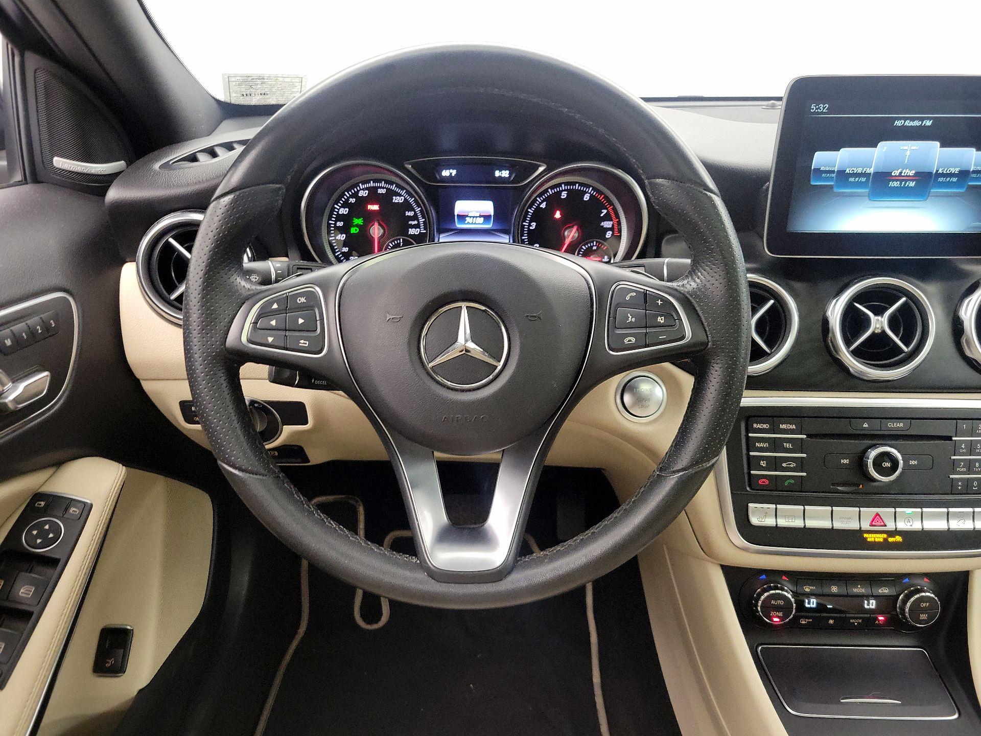 Thumbnail: 2018 Mercedes-Benz GLA - 10