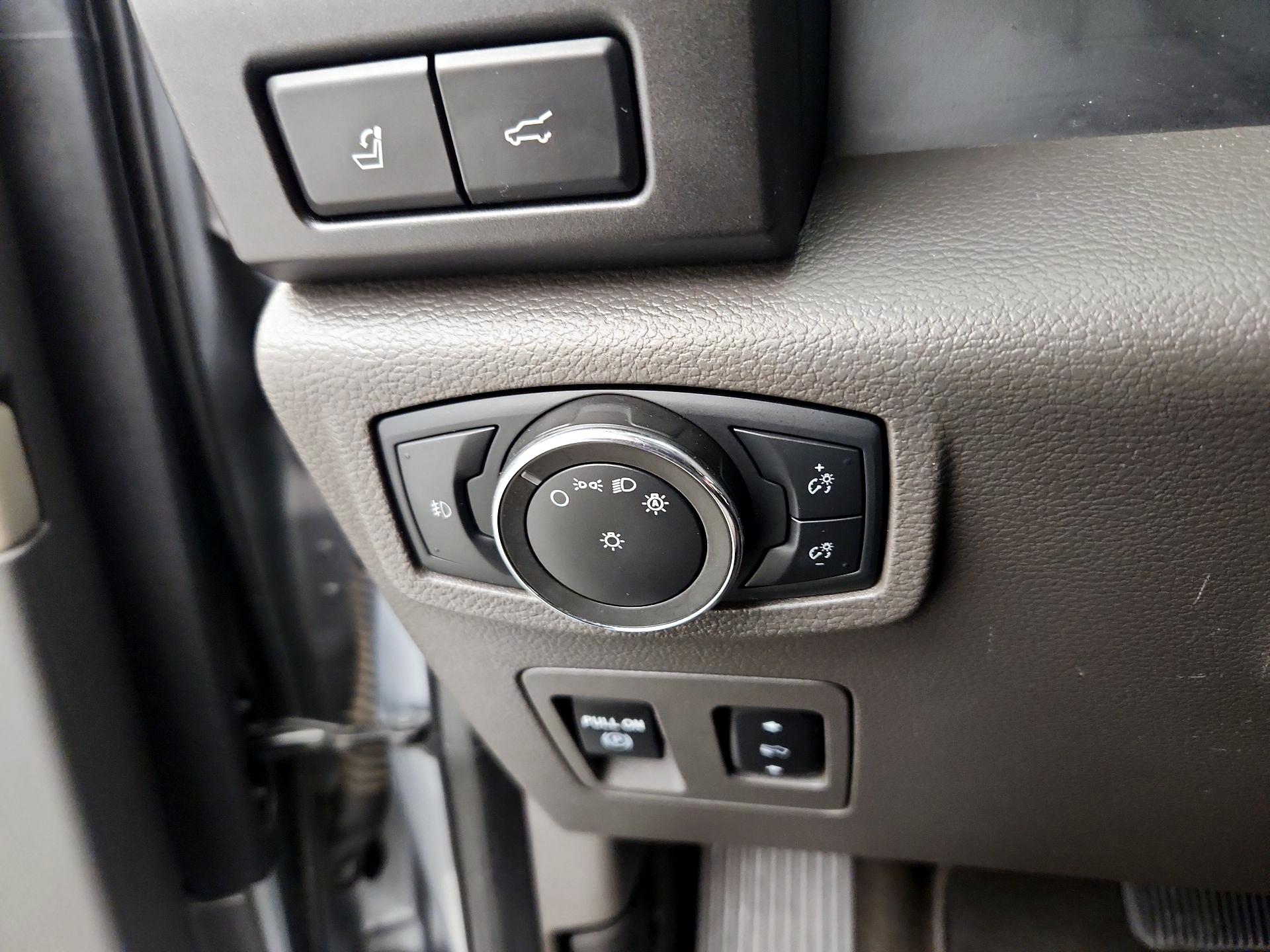 Thumbnail: 2020 Ford Expedition - 13