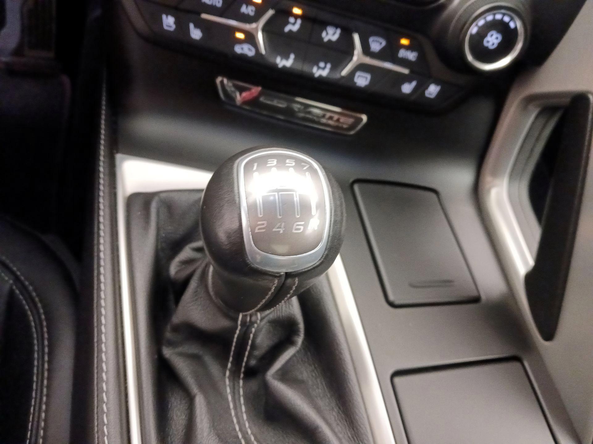 Thumbnail: 2014 Chevrolet Corvette - 17