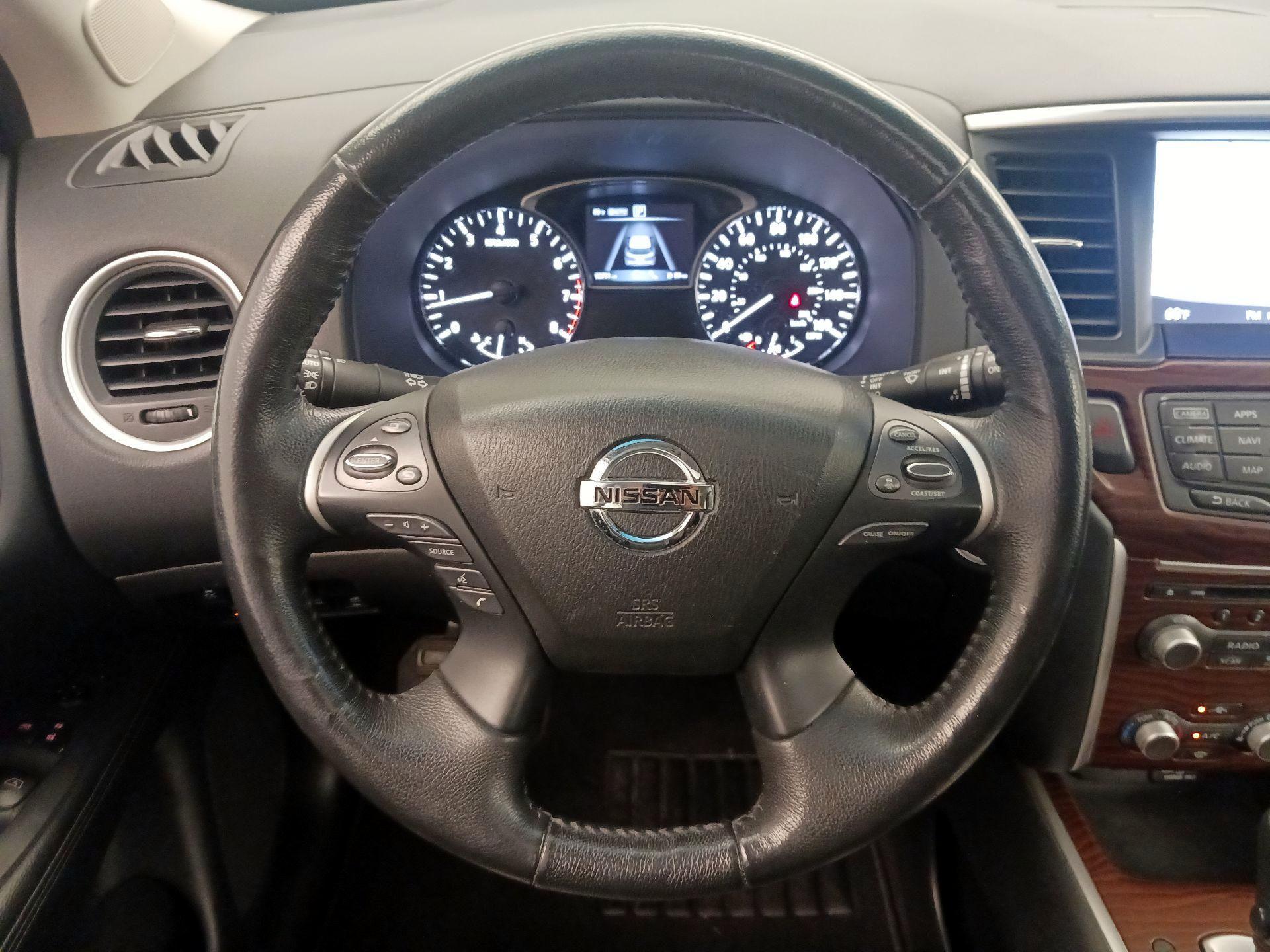 Thumbnail: 2018 Nissan Pathfinder - 10