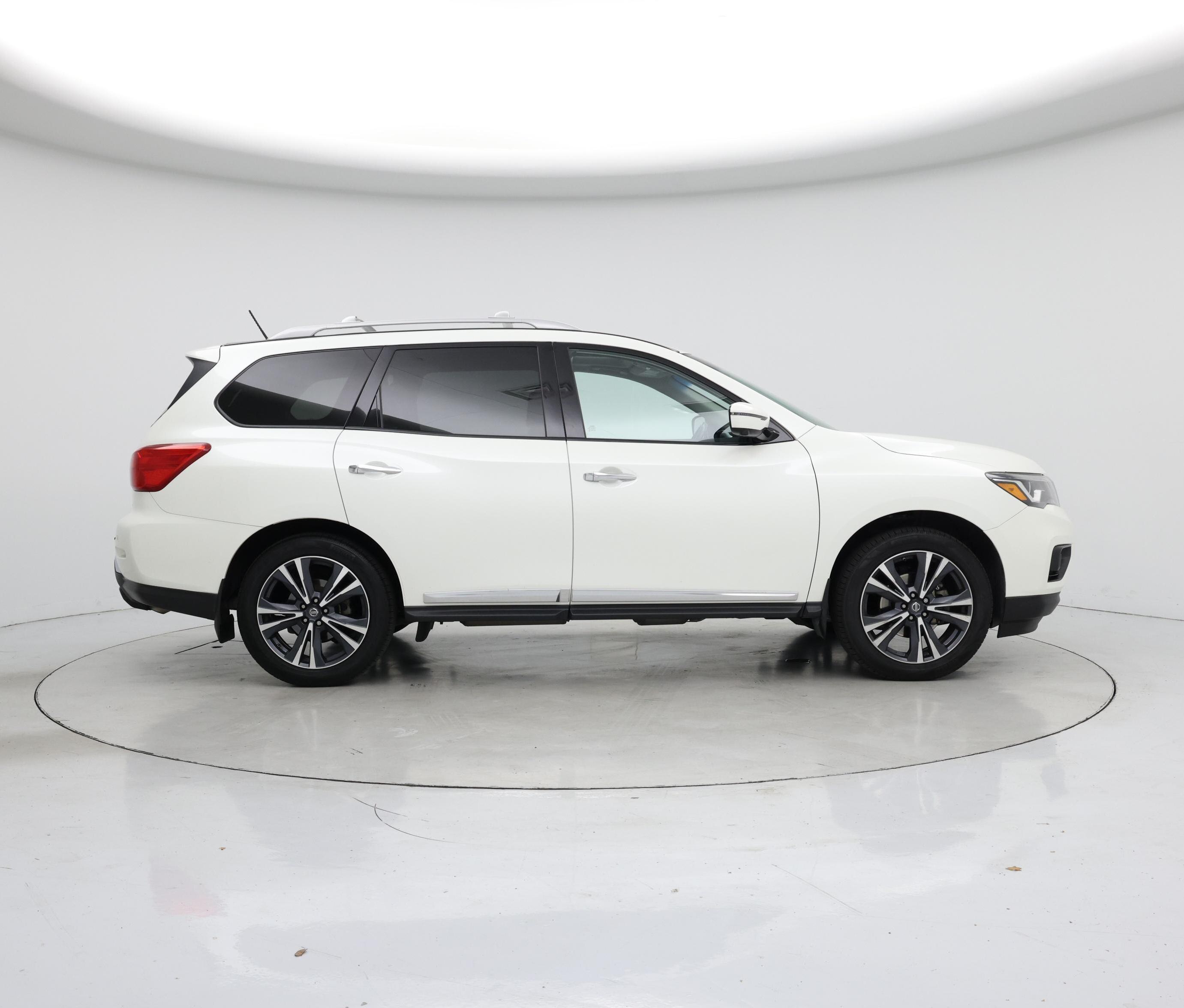 Thumbnail: 2018 Nissan Pathfinder - 7