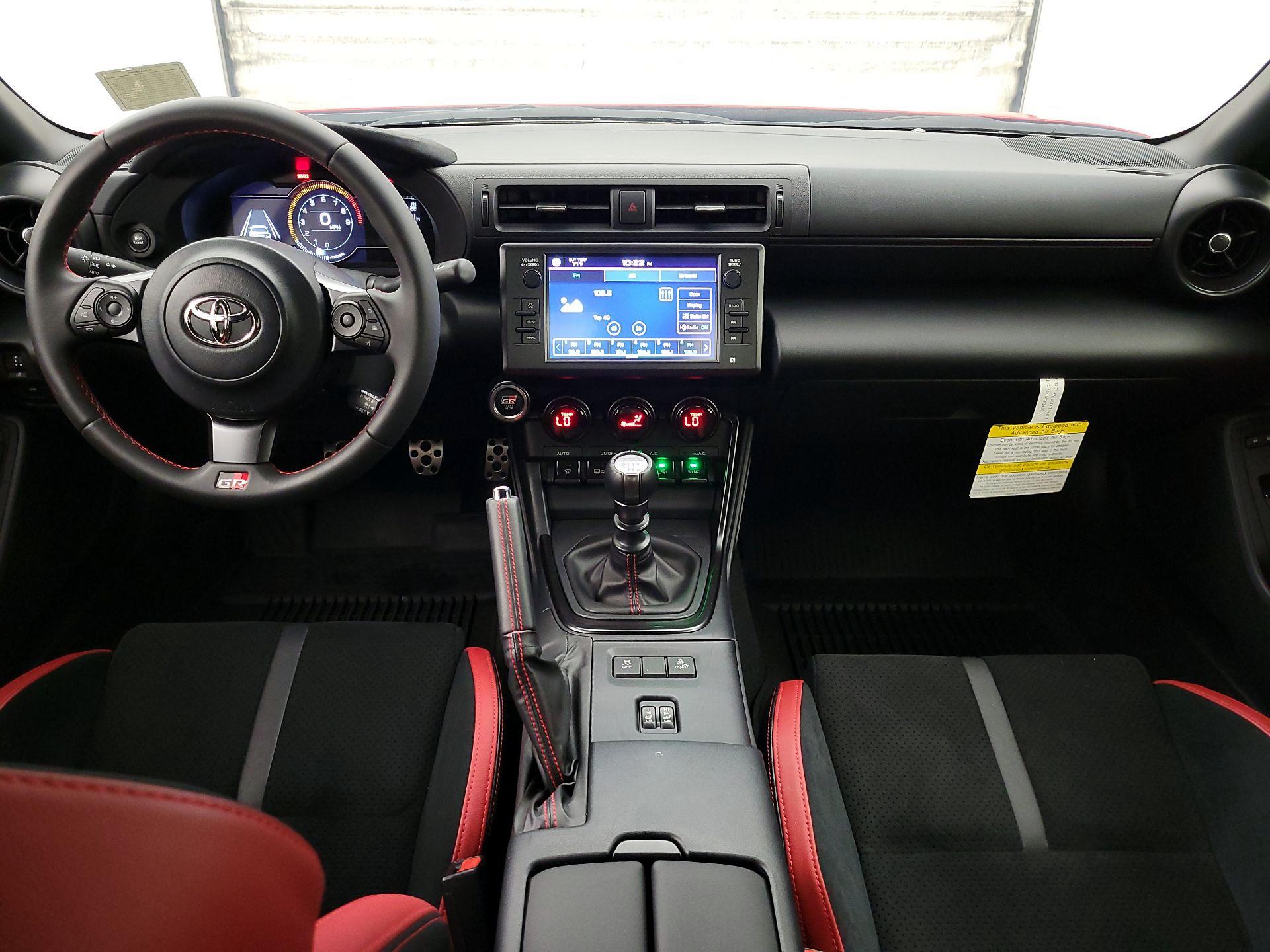 Thumbnail: 2024 Toyota GR86 - 9