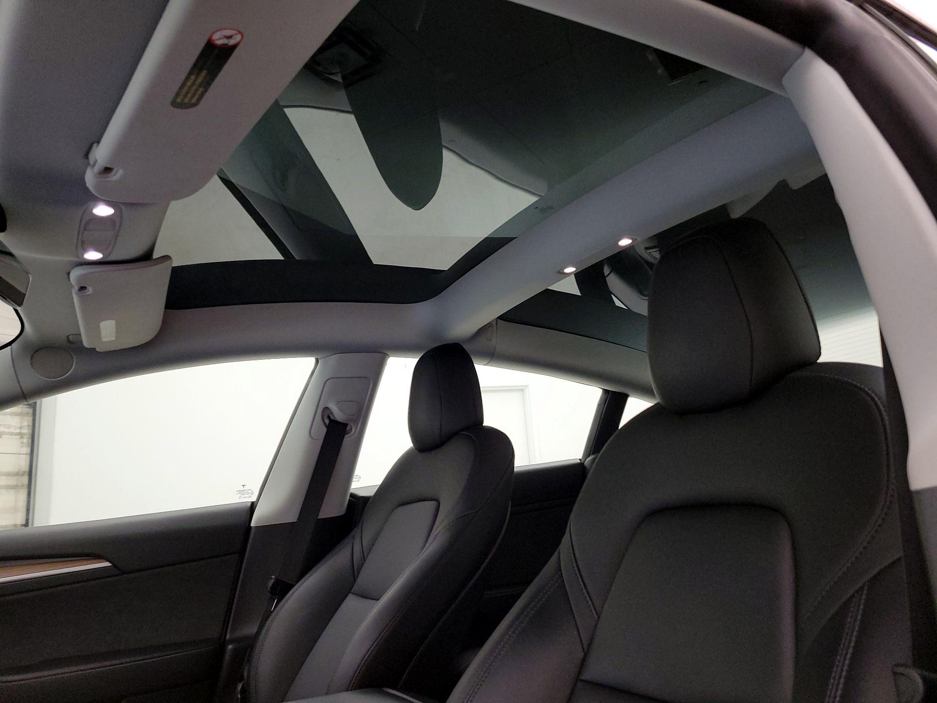 Thumbnail: 2021 Tesla Model 3 - 18