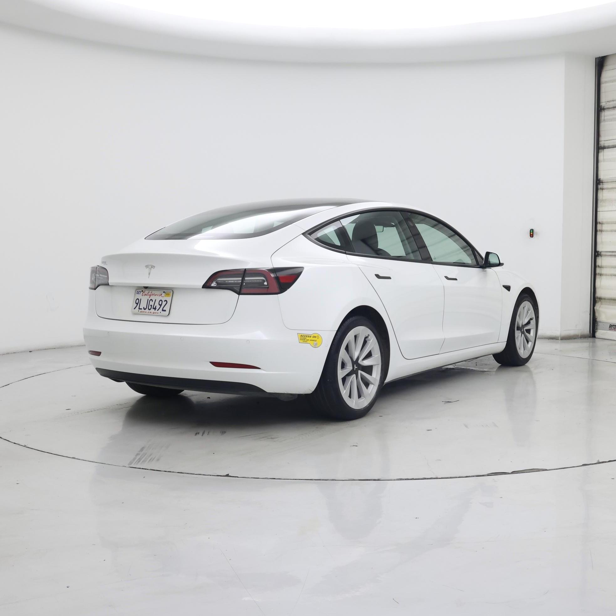 Thumbnail: 2021 Tesla Model 3 - 8