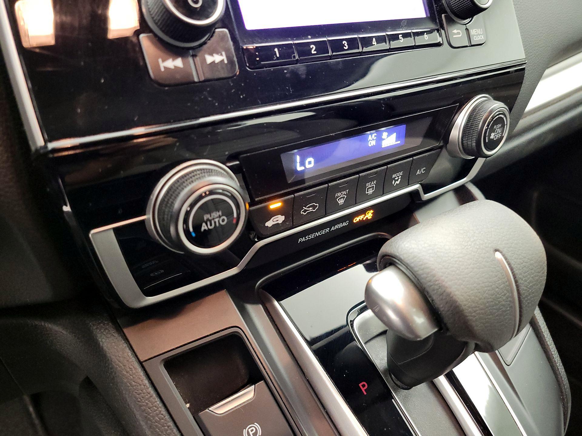 Thumbnail: 2019 Honda CR-V - 16