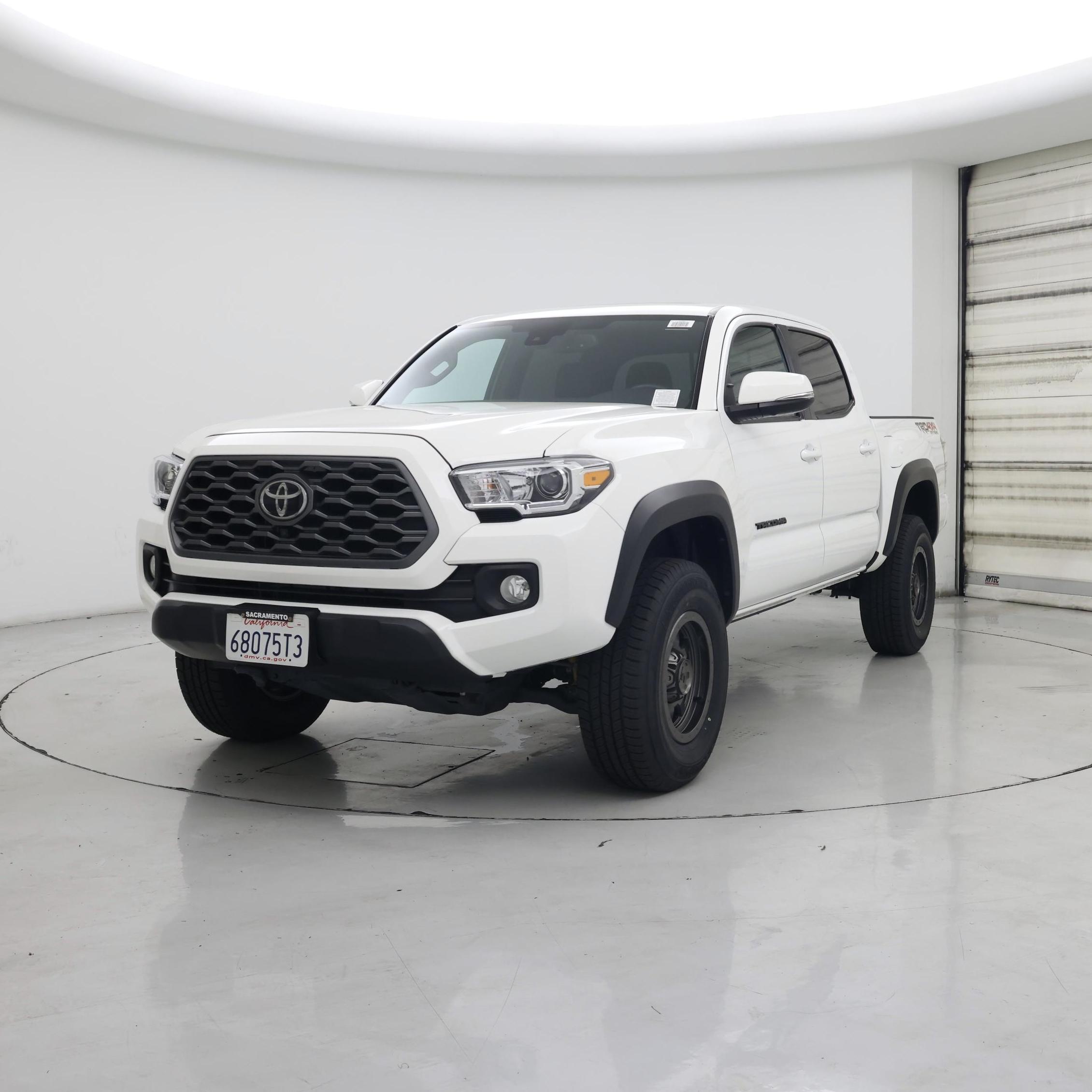 Thumbnail: 2023 Toyota Tacoma - 4