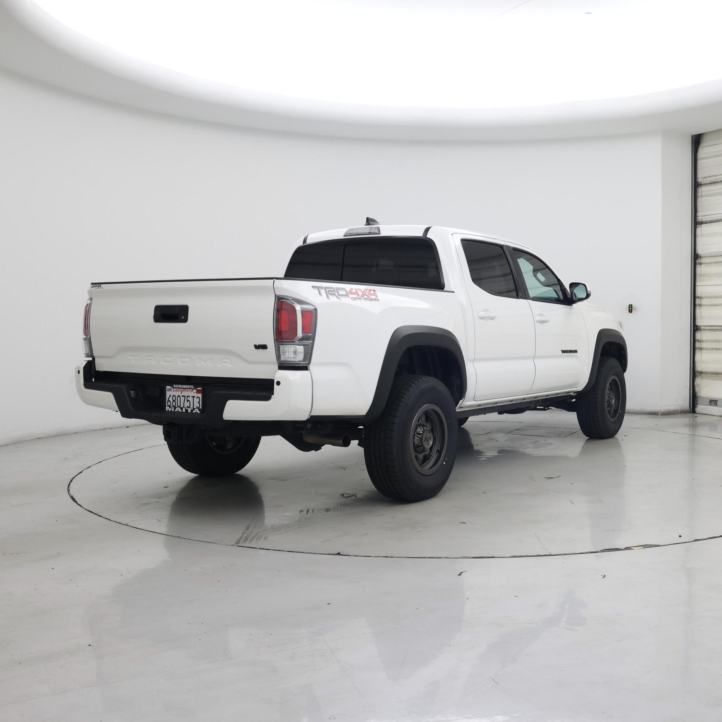 Thumbnail: 2023 Toyota Tacoma - 8