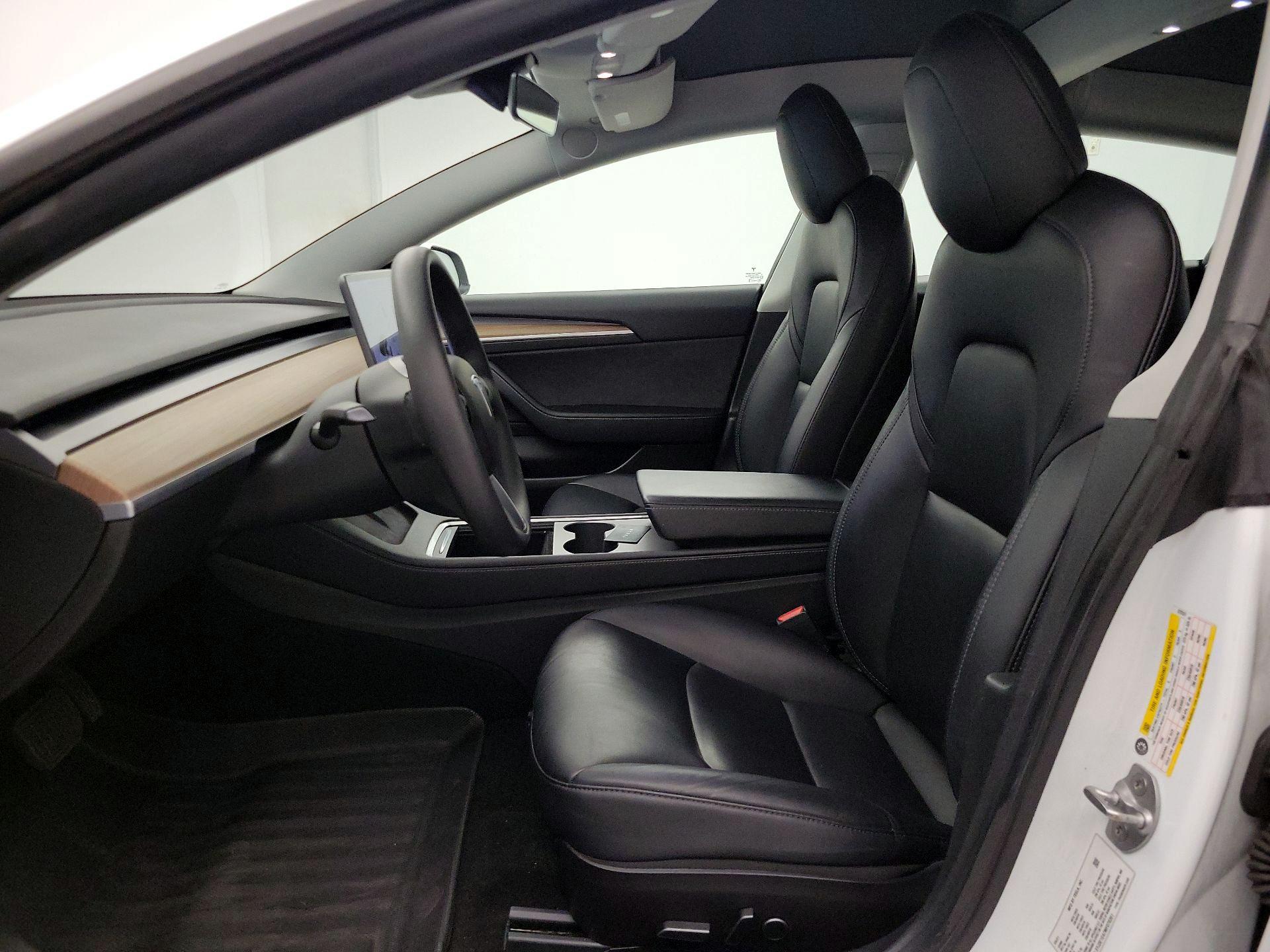 Thumbnail: 2021 Tesla Model 3 - 11