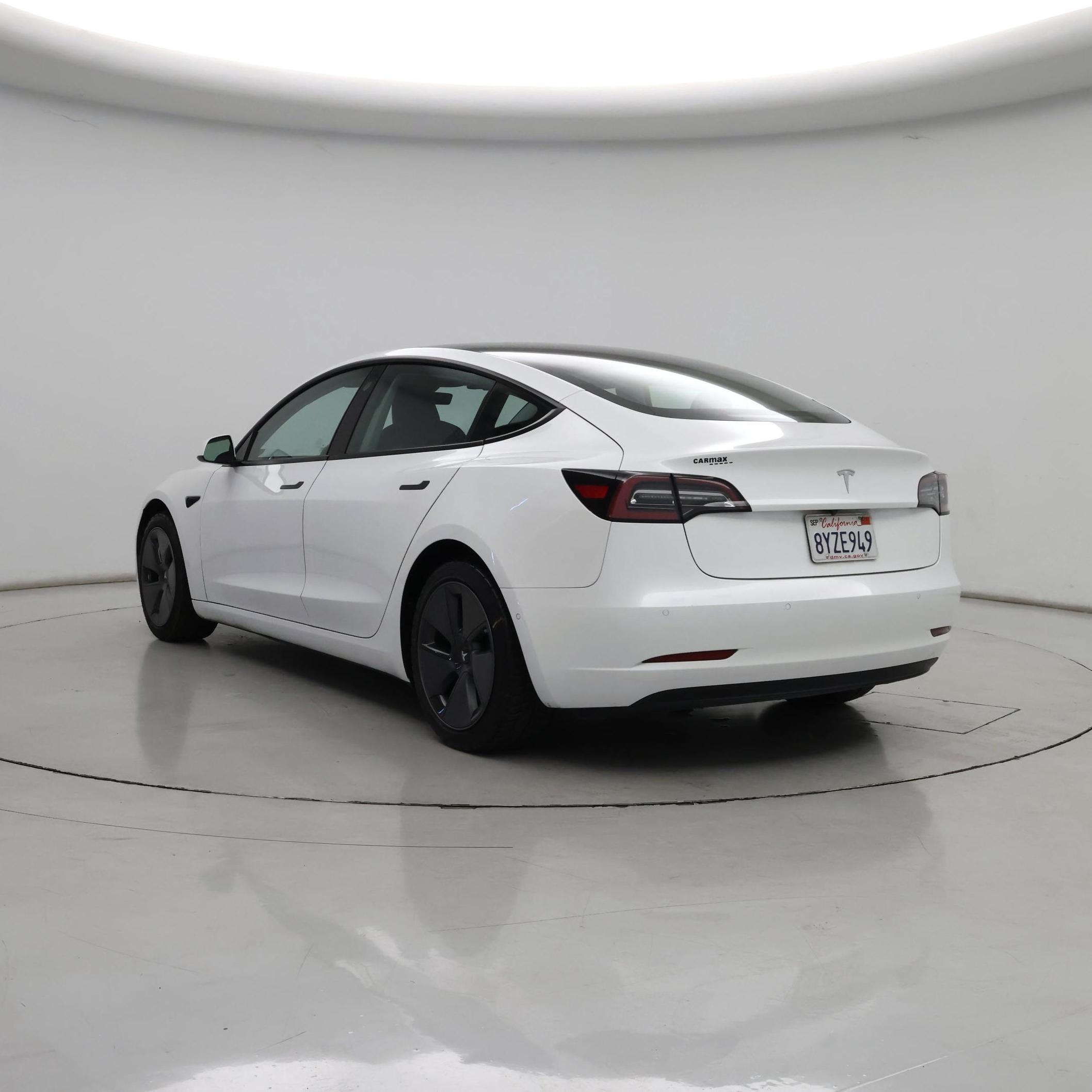 Thumbnail: 2021 Tesla Model 3 - 2