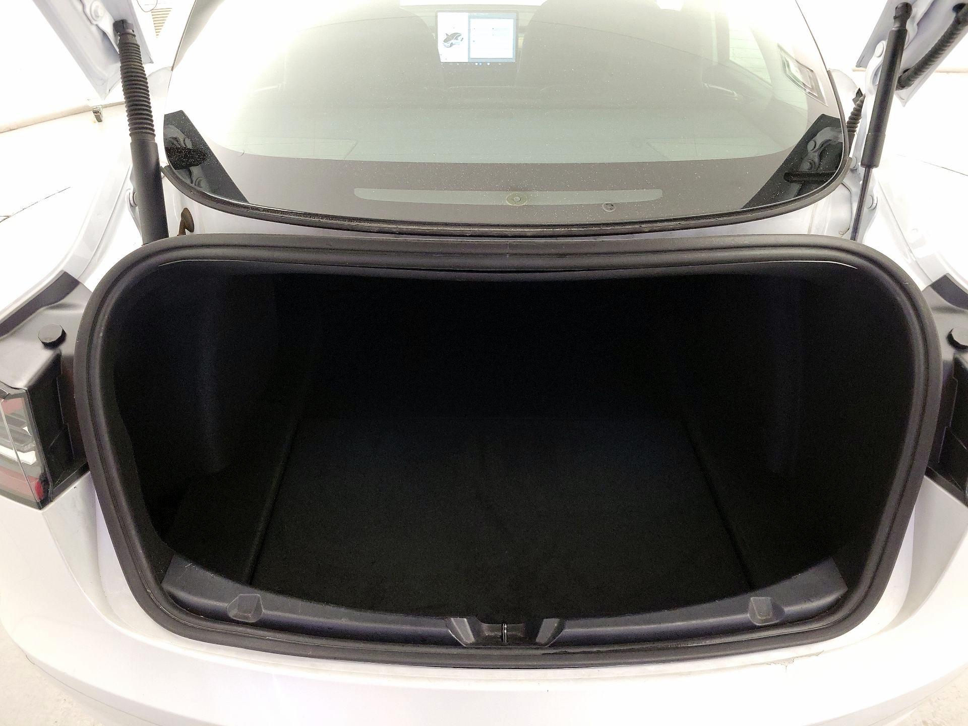 Thumbnail: 2021 Tesla Model 3 - 20