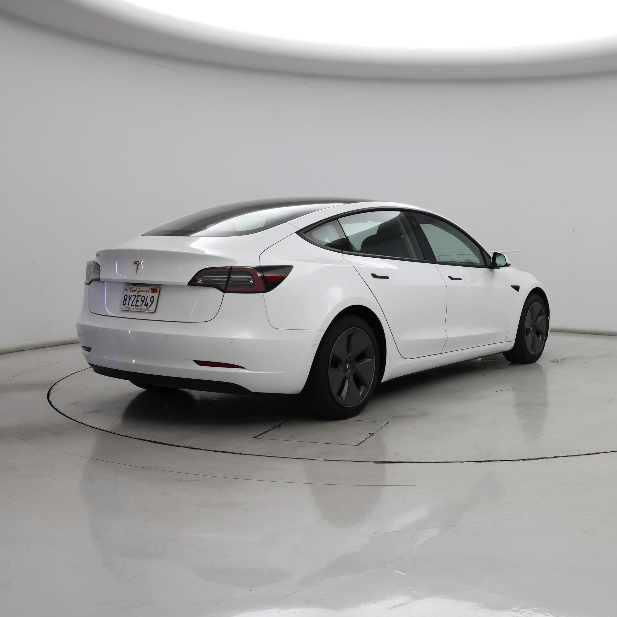 Thumbnail: 2021 Tesla Model 3 - 8
