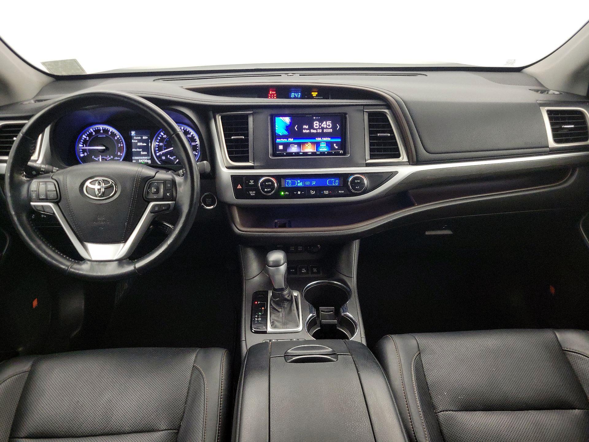 Thumbnail: 2018 Toyota Highlander - 9