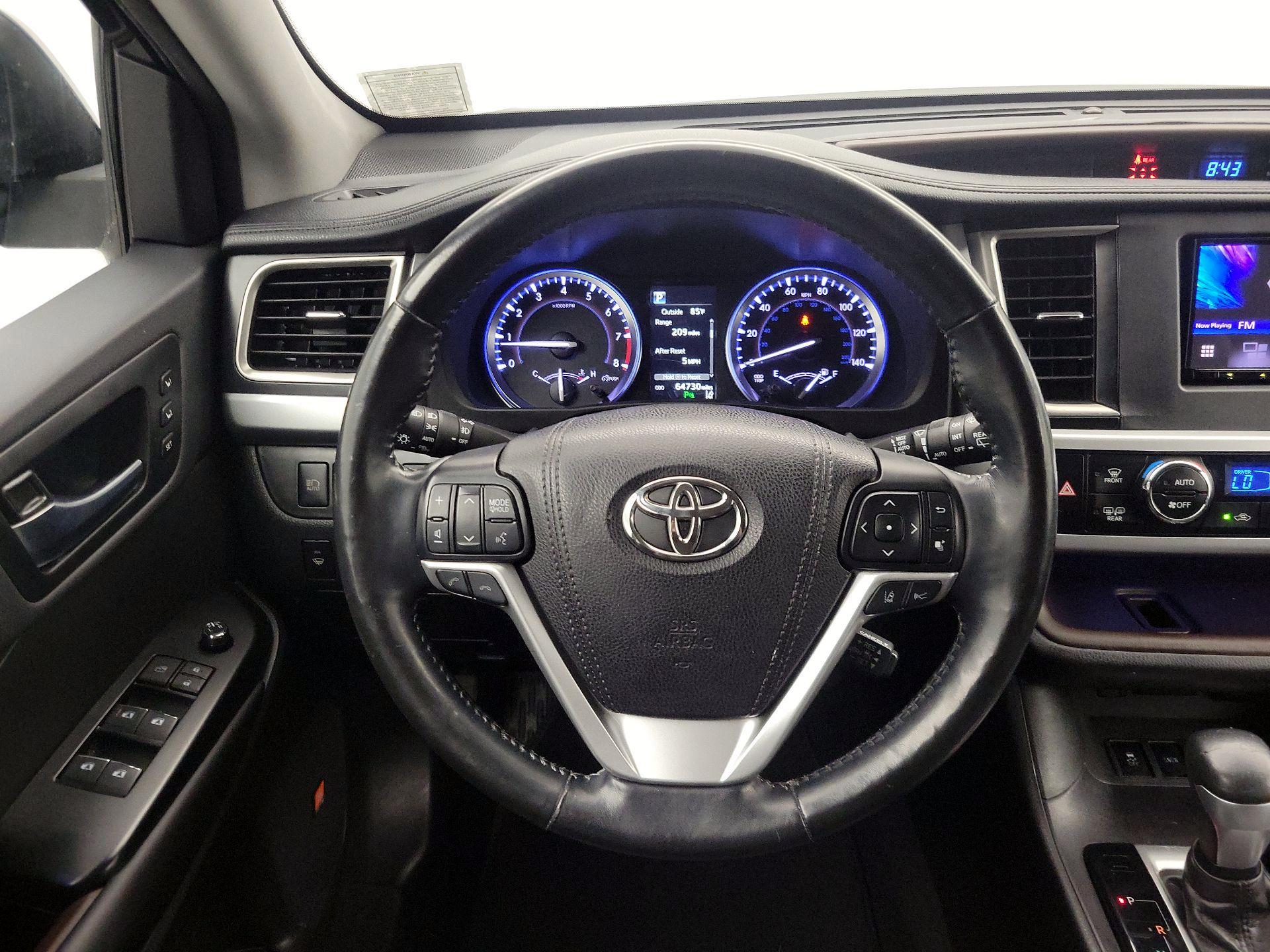 Thumbnail: 2018 Toyota Highlander - 10