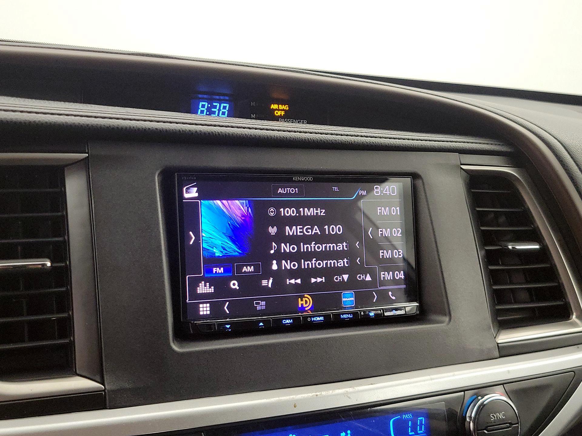 Thumbnail: 2018 Toyota Highlander - 15