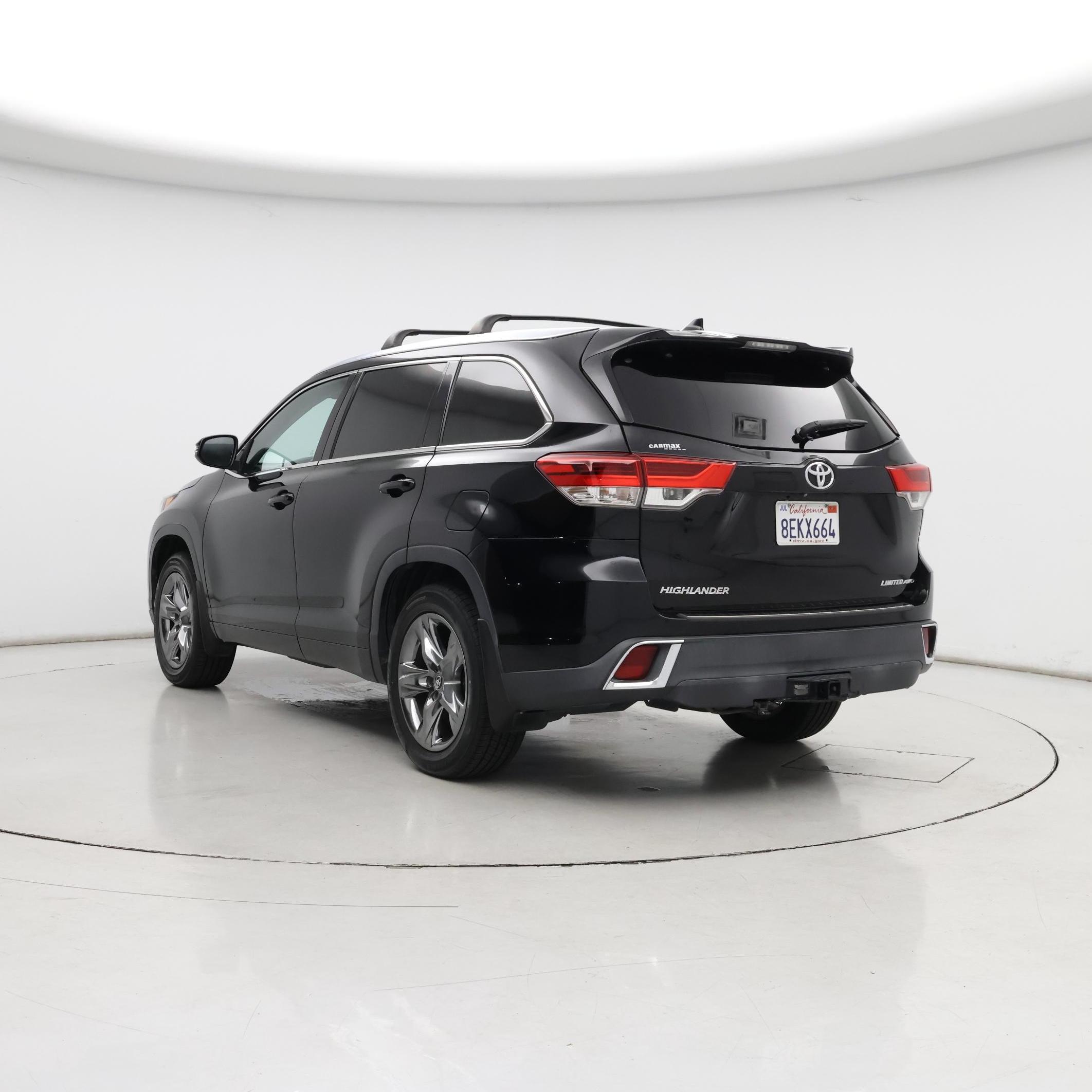 Thumbnail: 2018 Toyota Highlander - 2