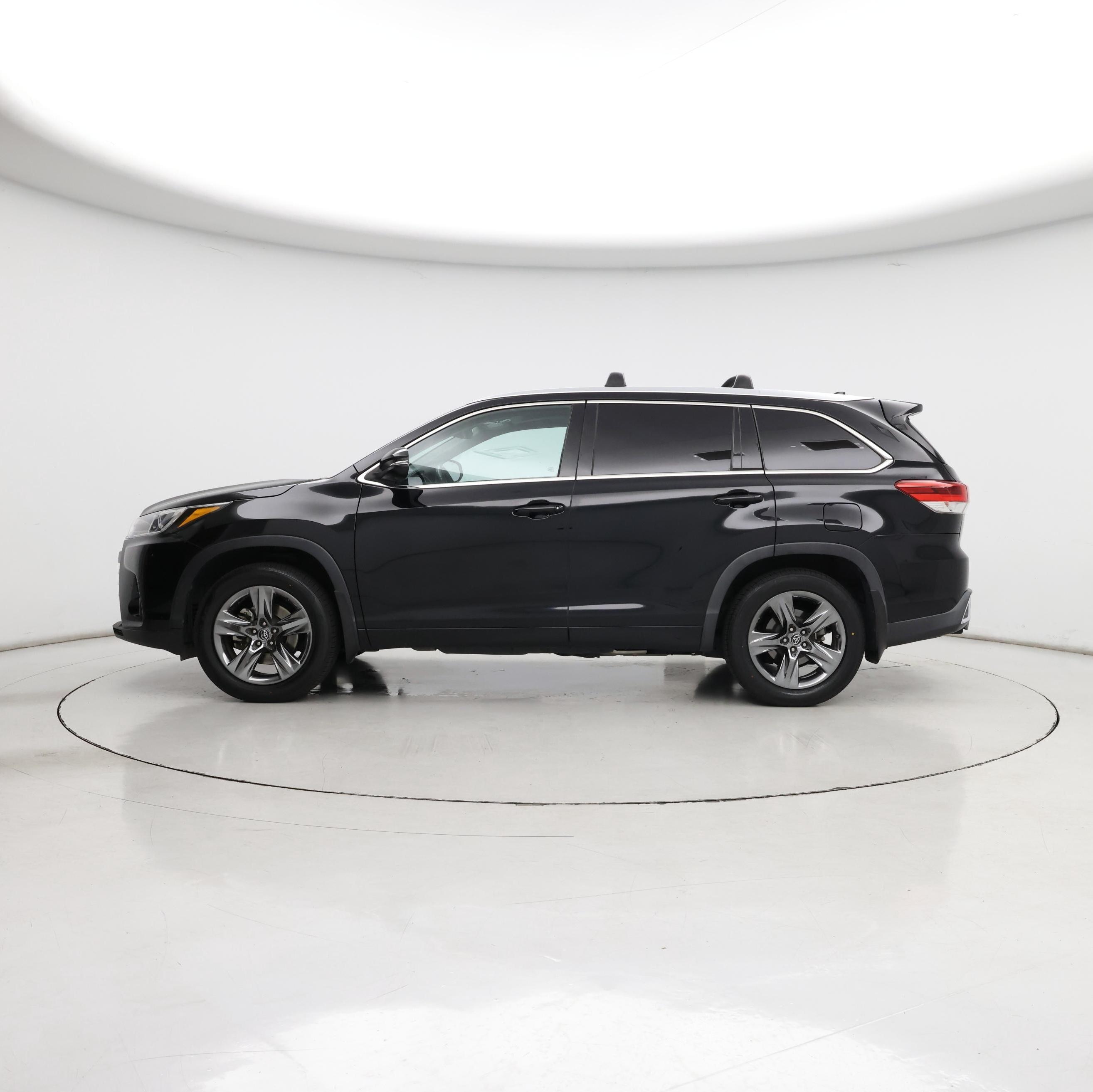 Thumbnail: 2018 Toyota Highlander - 3
