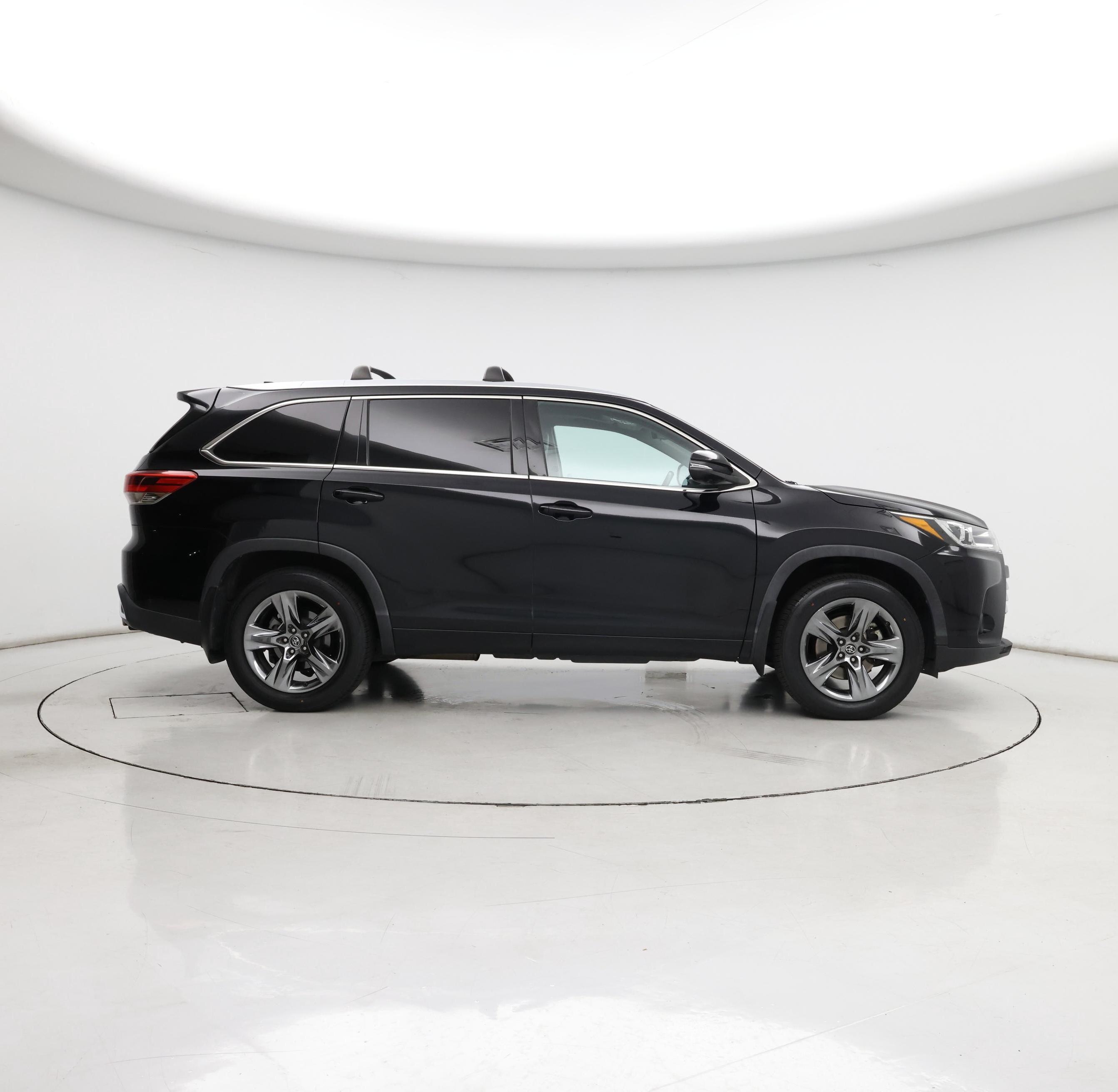 Thumbnail: 2018 Toyota Highlander - 7
