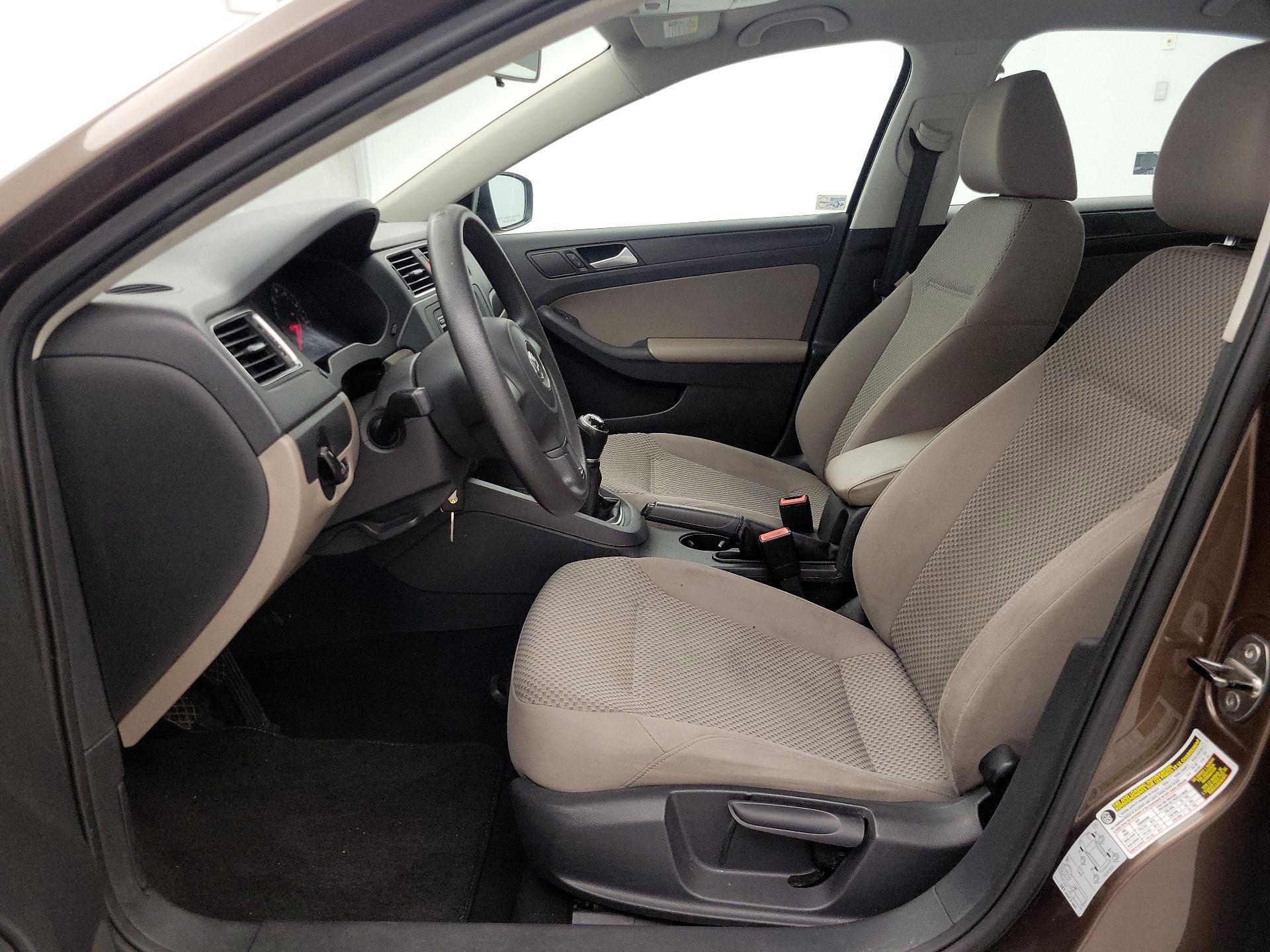 Thumbnail: 2014 Volkswagen Jetta - 11