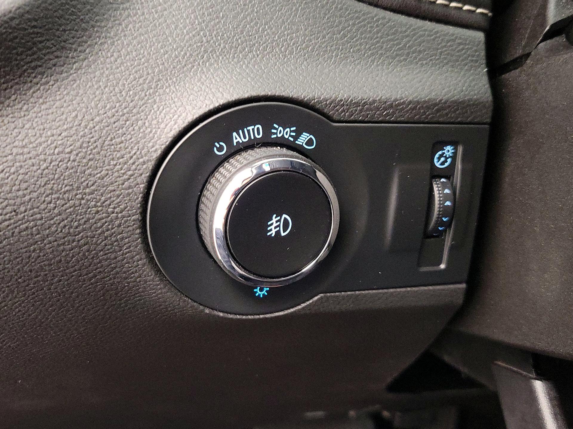 Thumbnail: 2014 Chevrolet Camaro - 13