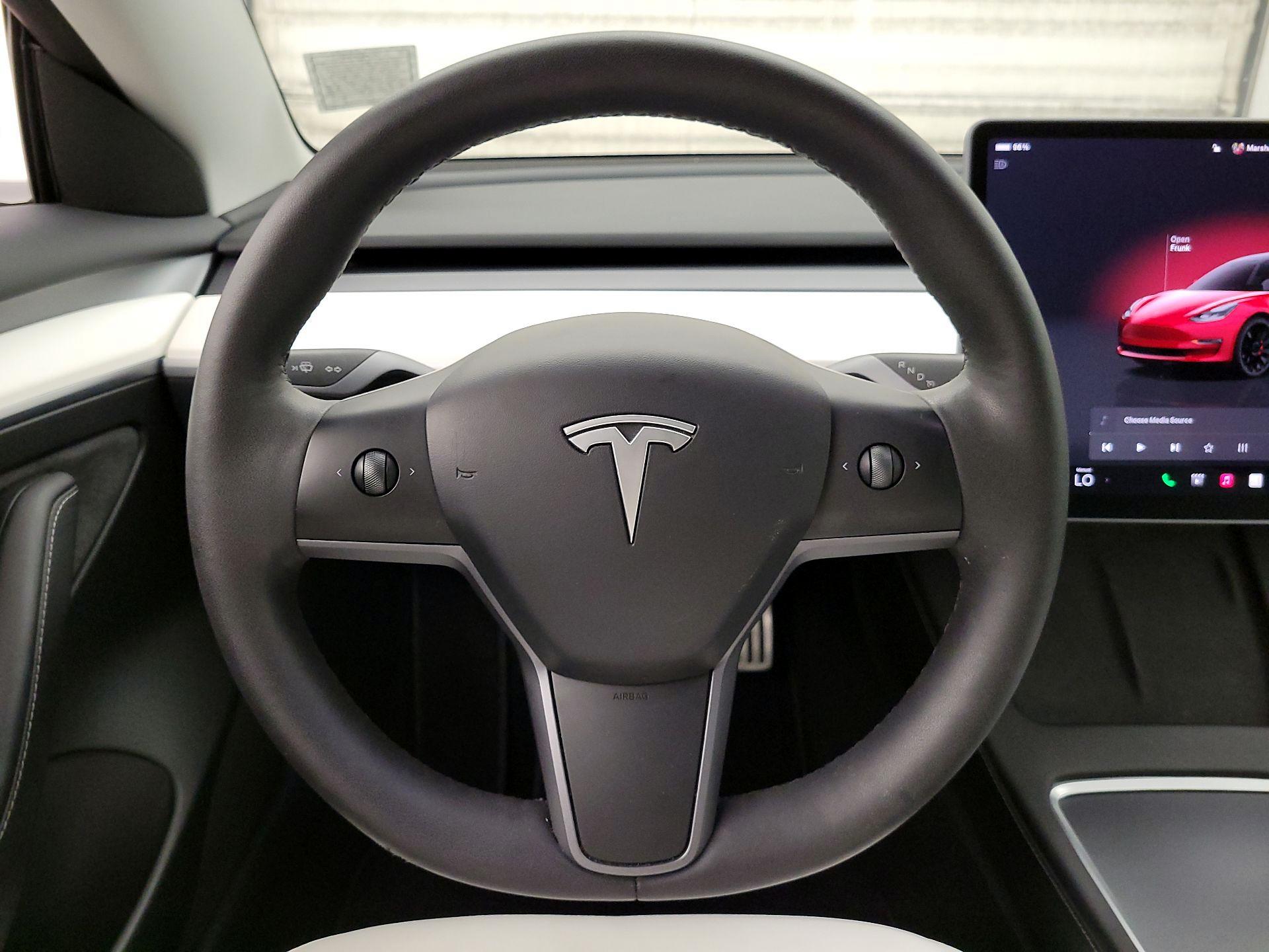 Thumbnail: 2023 Tesla Model 3 - 10