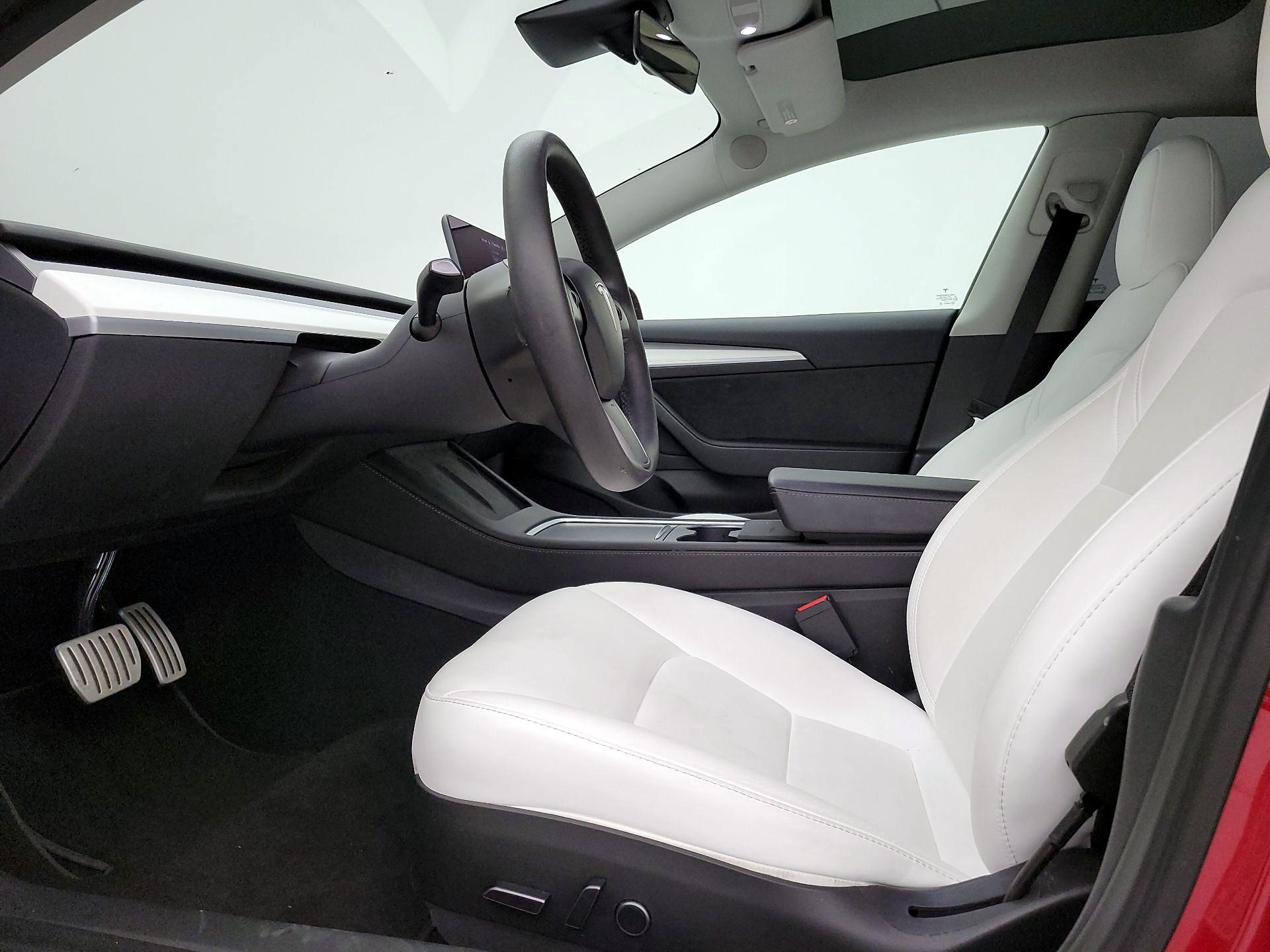 Thumbnail: 2023 Tesla Model 3 - 11