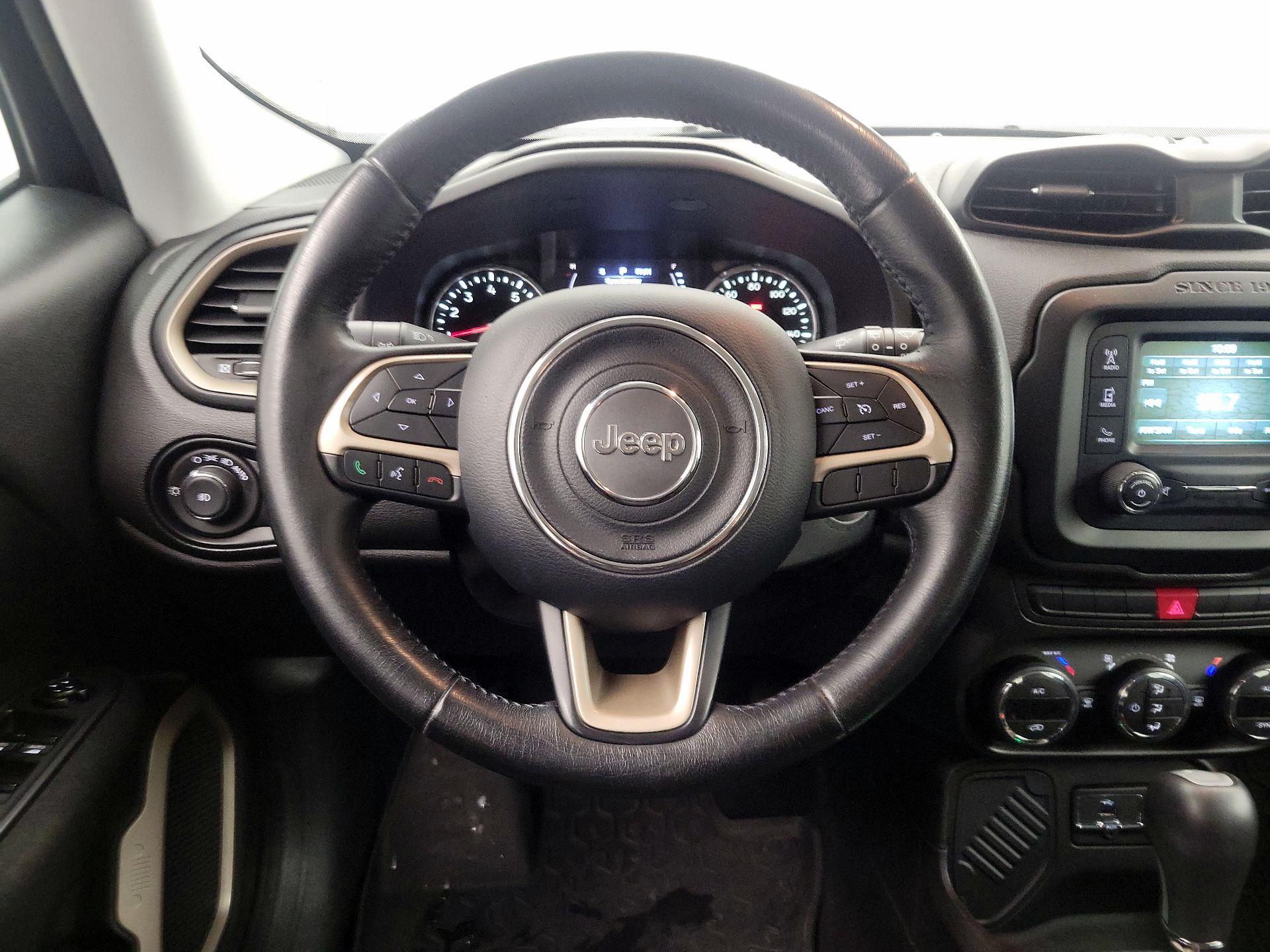 Thumbnail: 2015 Jeep Renegade - 10