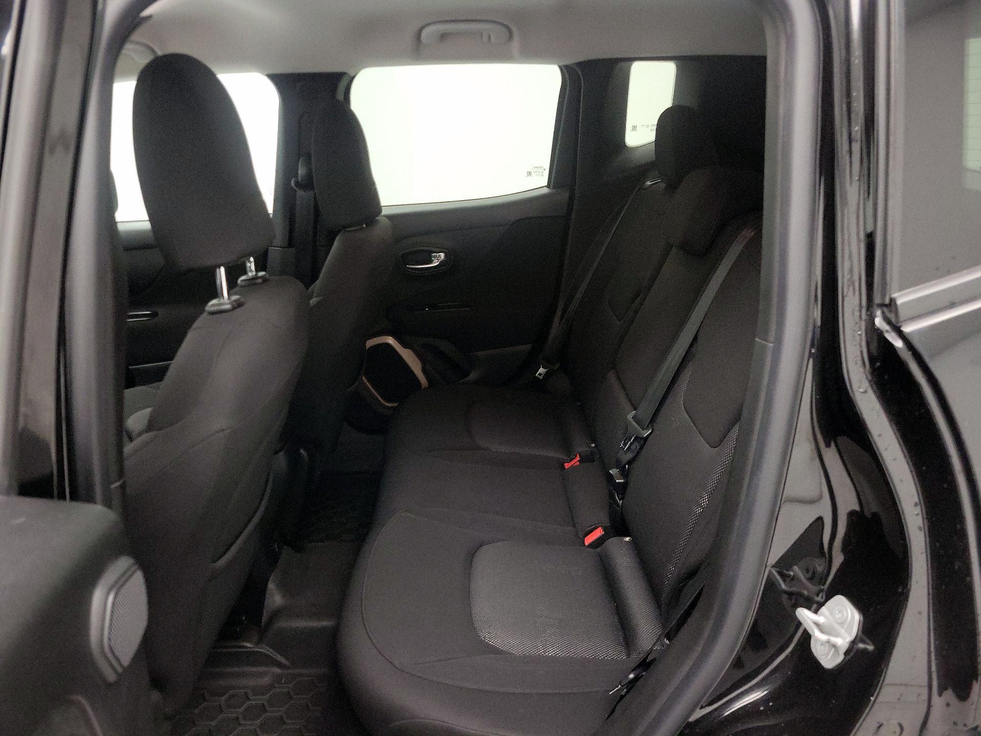 Thumbnail: 2015 Jeep Renegade - 19