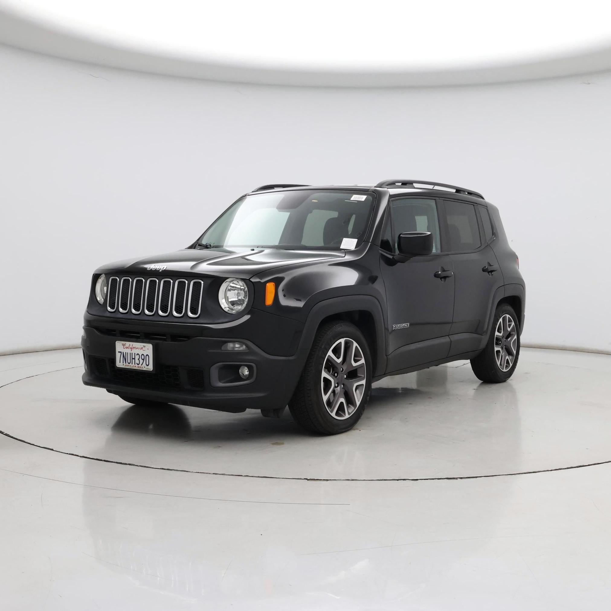 Thumbnail: 2015 Jeep Renegade - 4