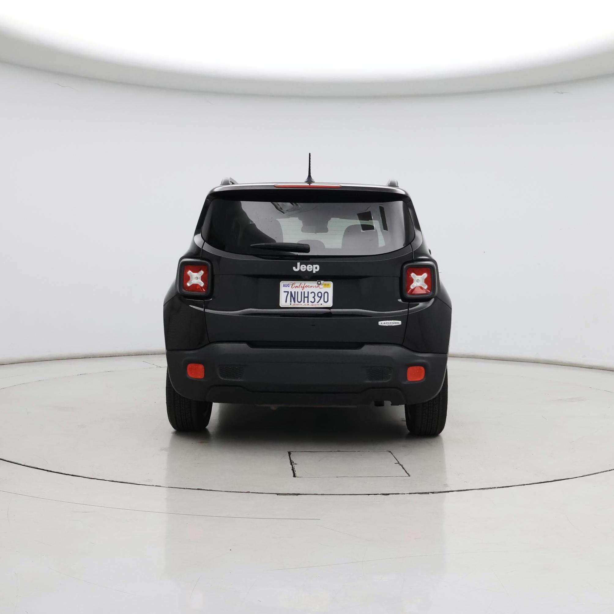 Thumbnail: 2015 Jeep Renegade - 6