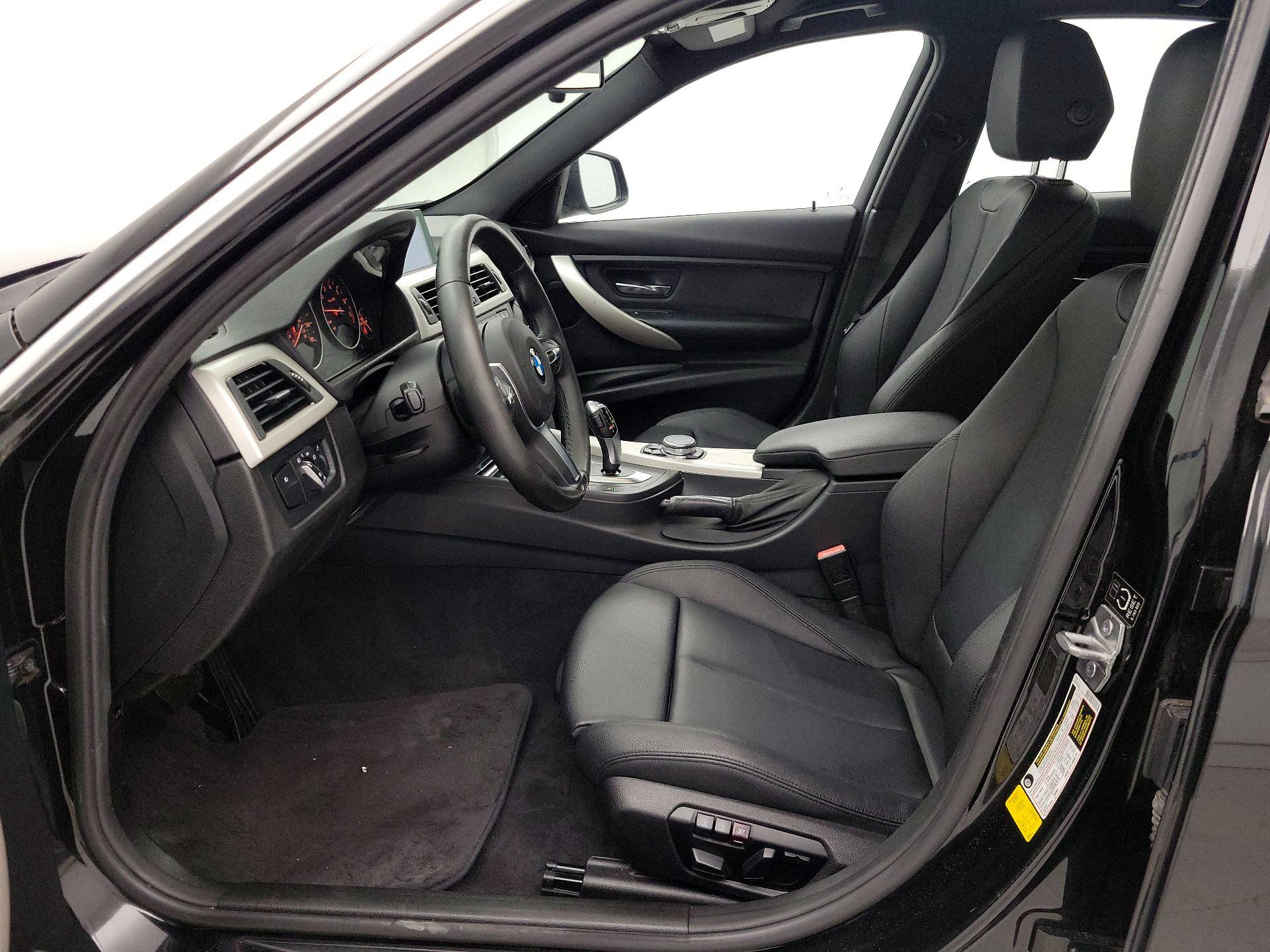 Thumbnail: 2015 BMW 3 Series - 11