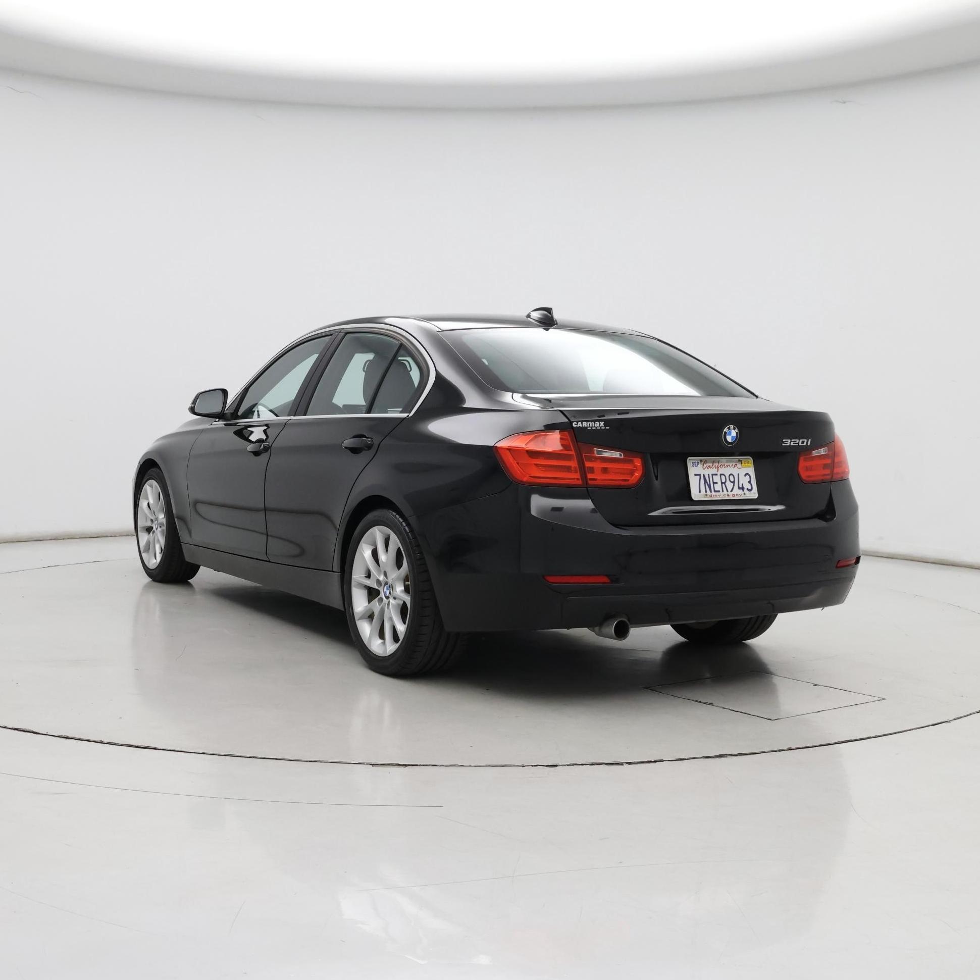 Thumbnail: 2015 BMW 3 Series - 2