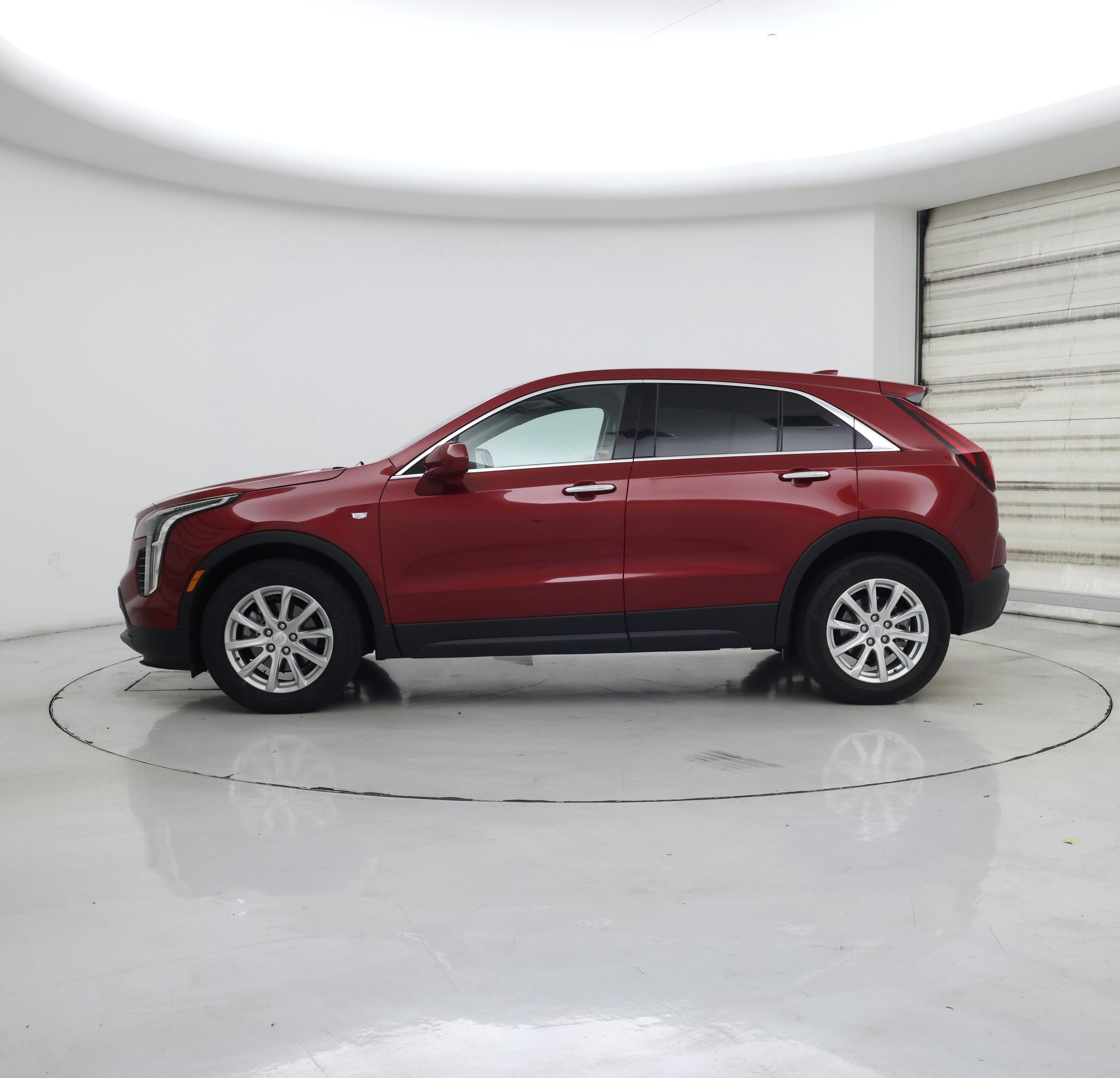 Thumbnail: 2019 Cadillac XT4 - 3