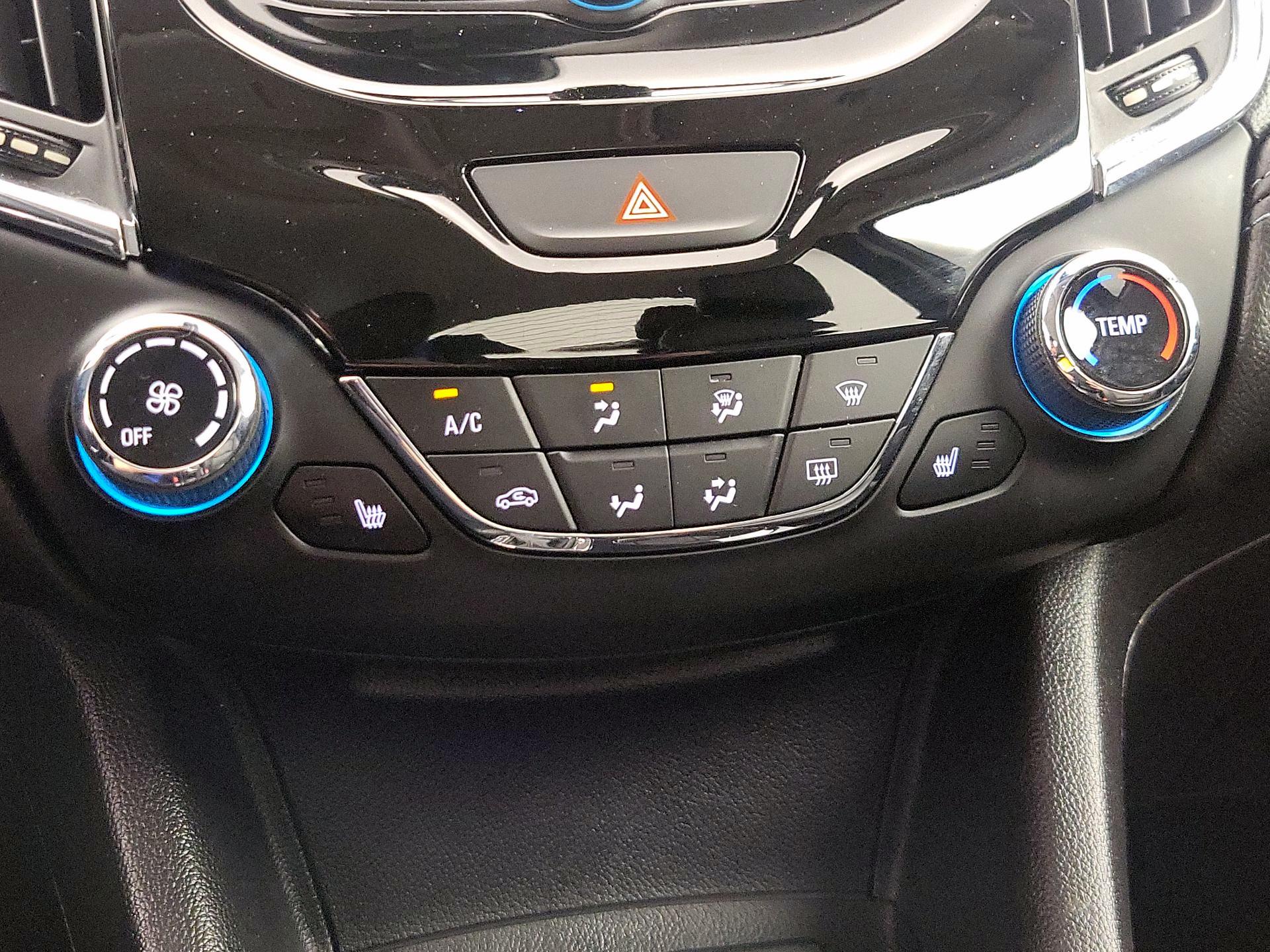 Thumbnail: 2016 Chevrolet Cruze - 16