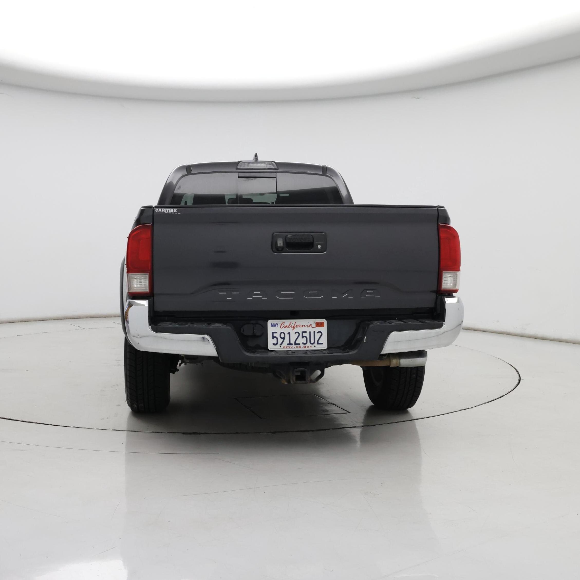 Thumbnail: 2017 Toyota Tacoma - 6