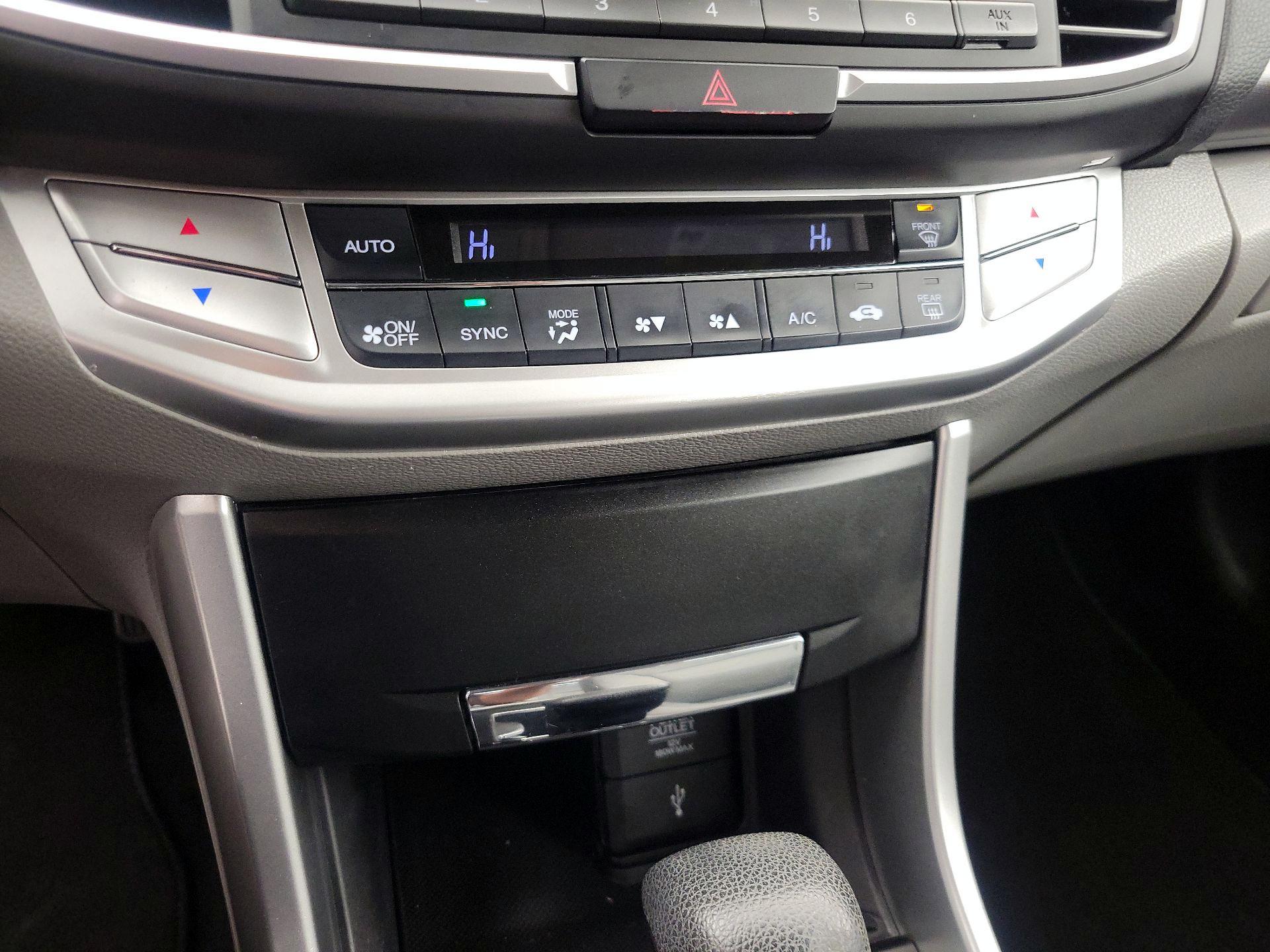 Thumbnail: 2014 Honda Accord - 16
