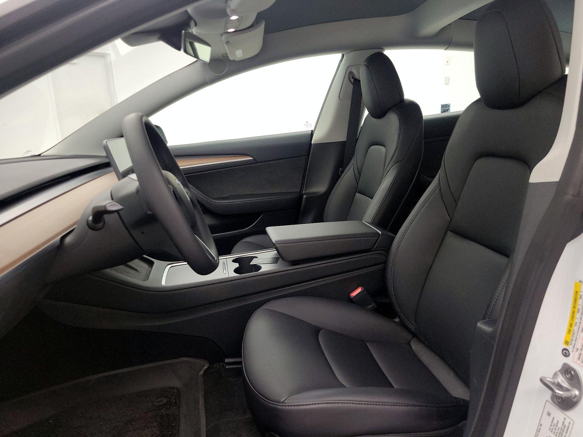 Thumbnail: 2023 Tesla Model 3 - 11